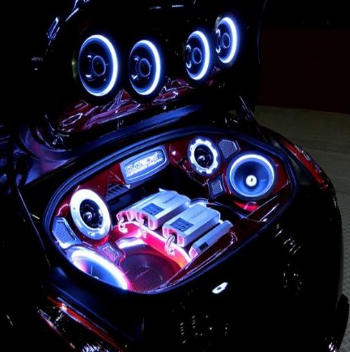 بلندگوی خودرو