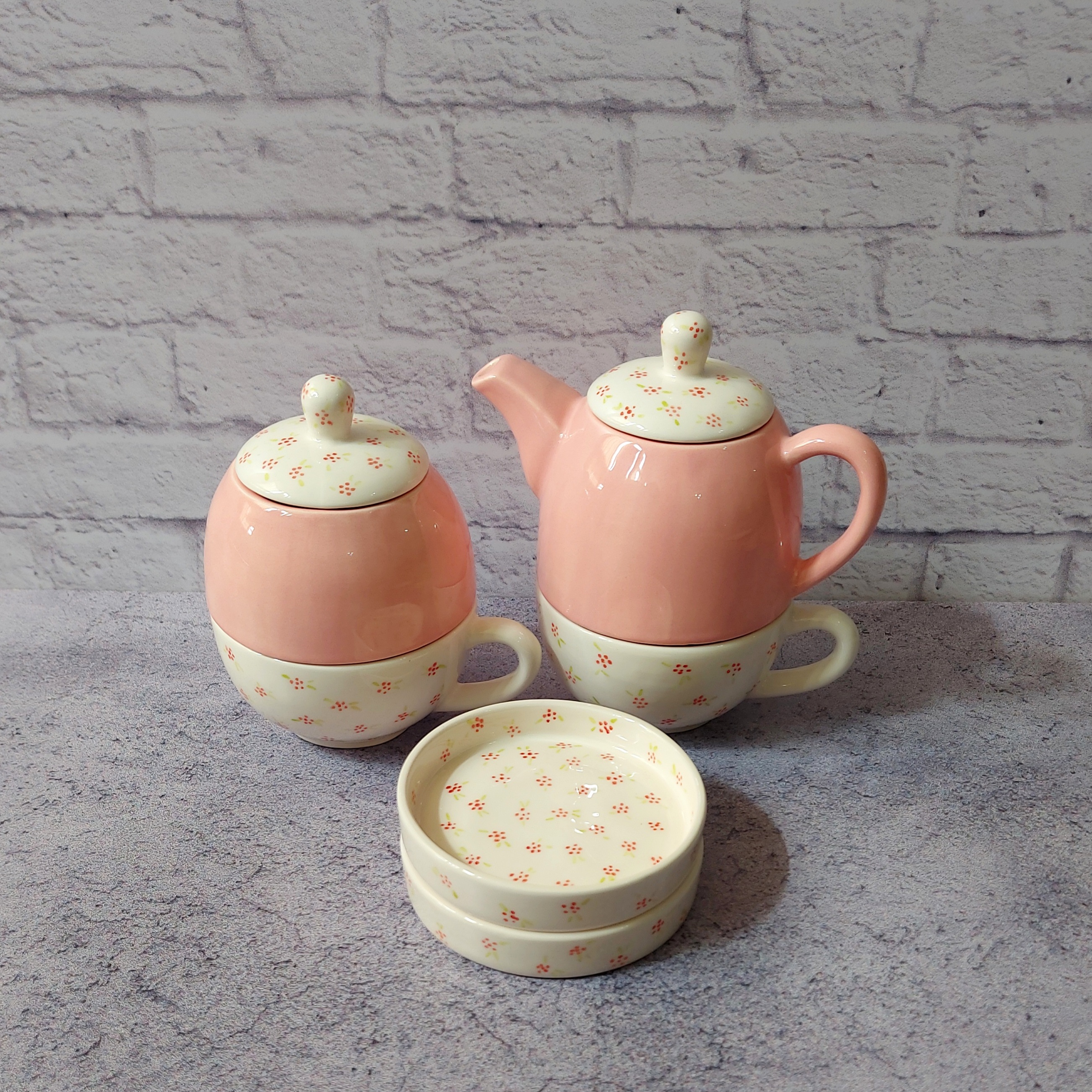 ست چایخوری صورتی طرح گل ریز