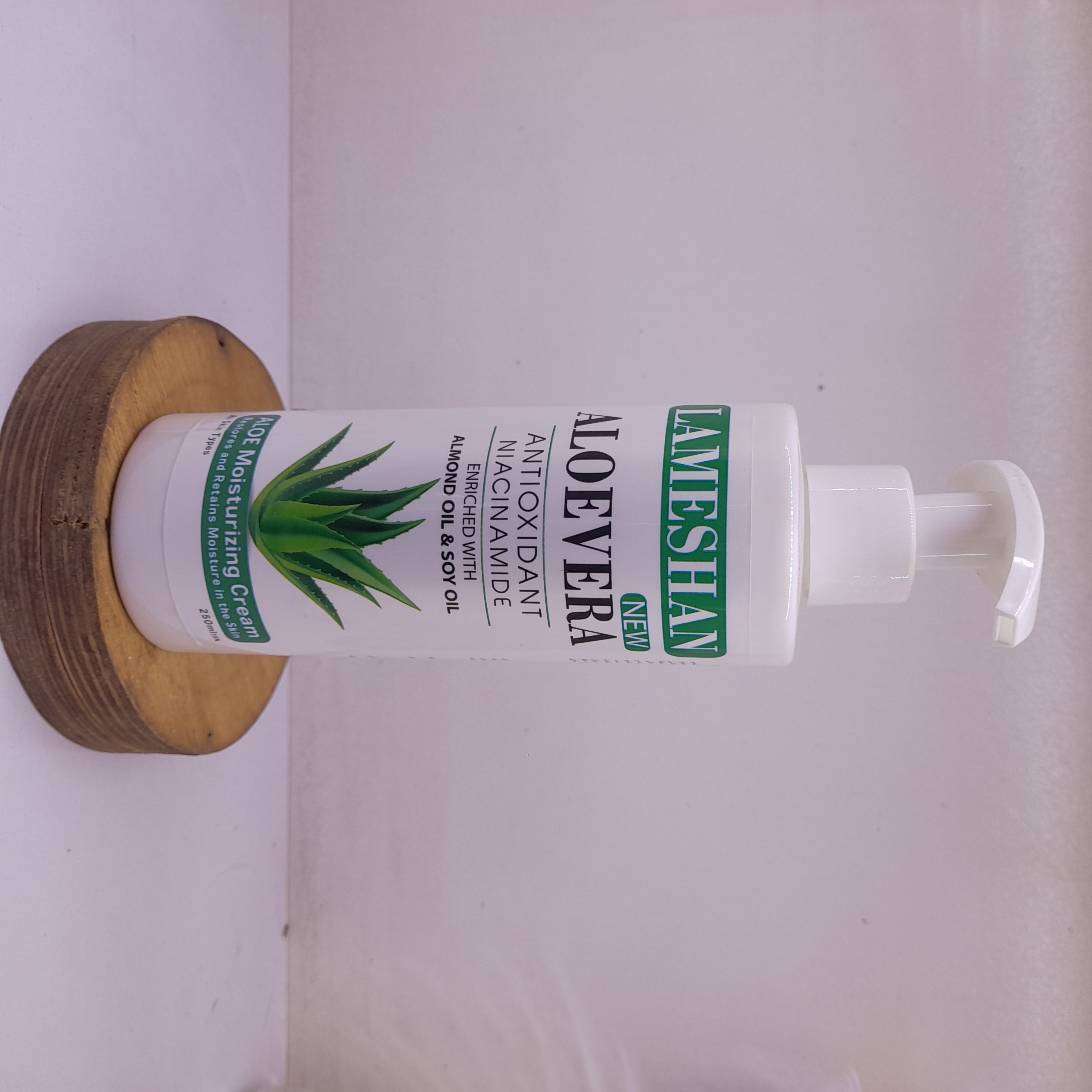 کرم پمپی آلوئه ورا