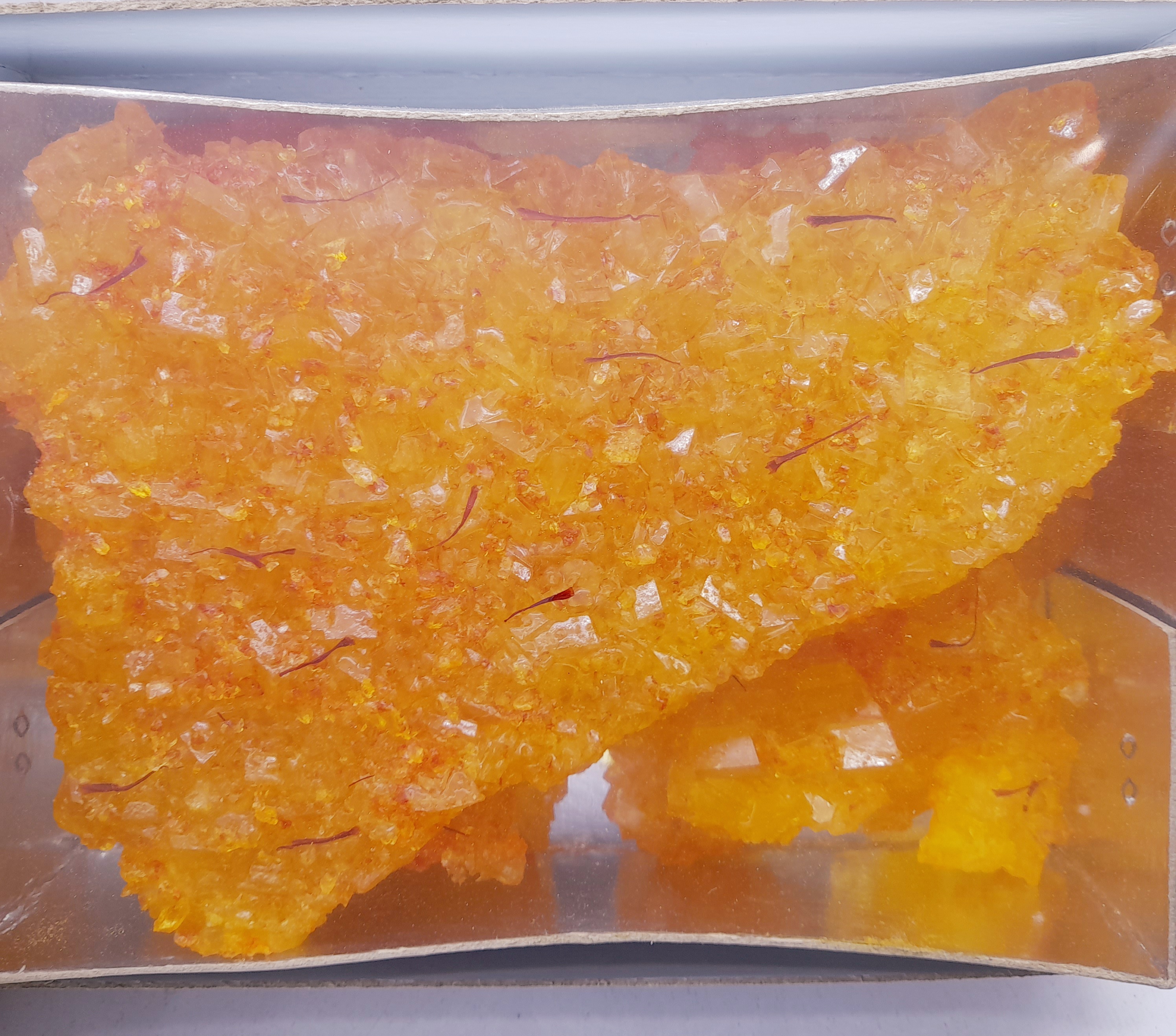 نبات زعفرانی