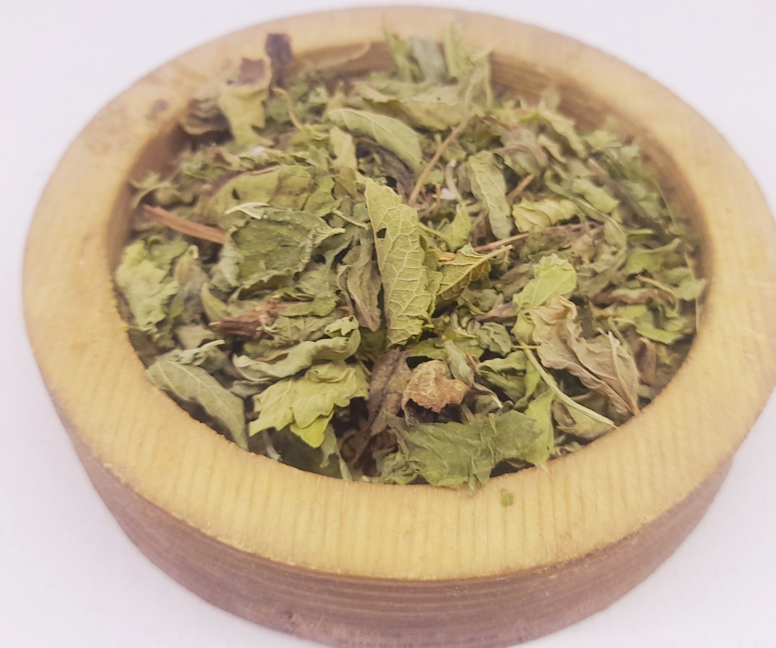 بادرنجبویه