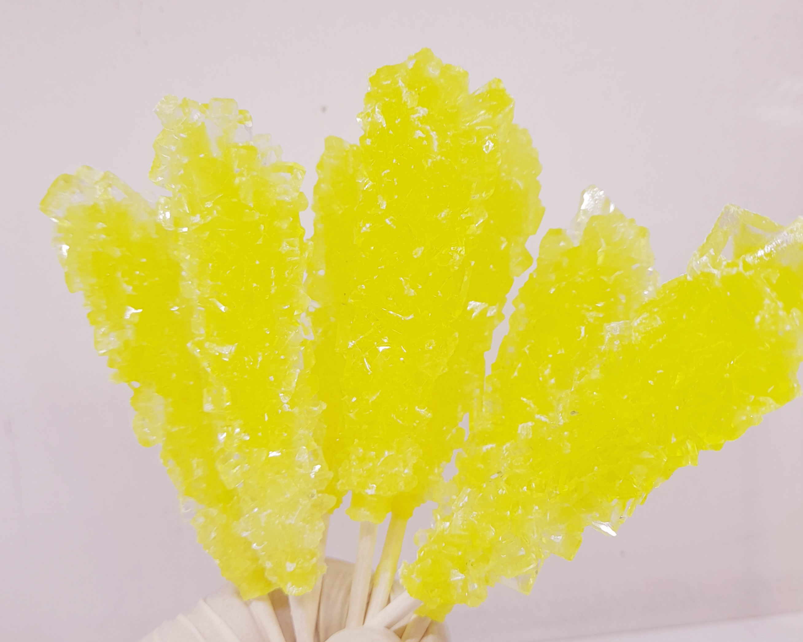 نبات چوبی زرد