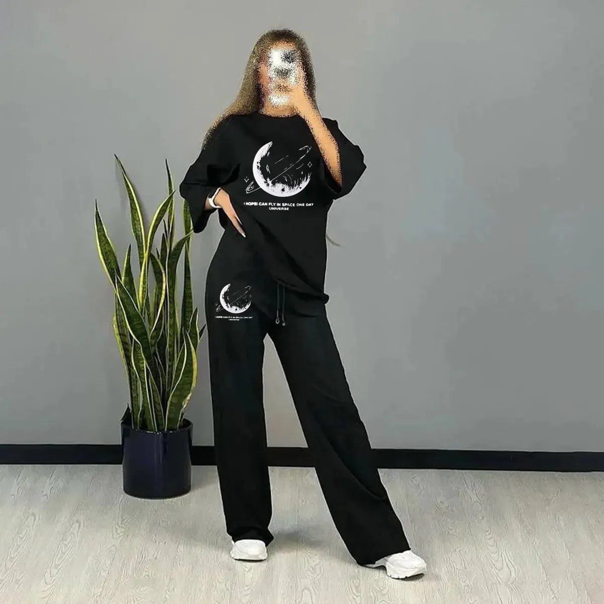 ست دوتیکه اسپرت طرح ماه زنانه جنس پنبه گلکسی فری سایز 36 تا 44 - کد 3995