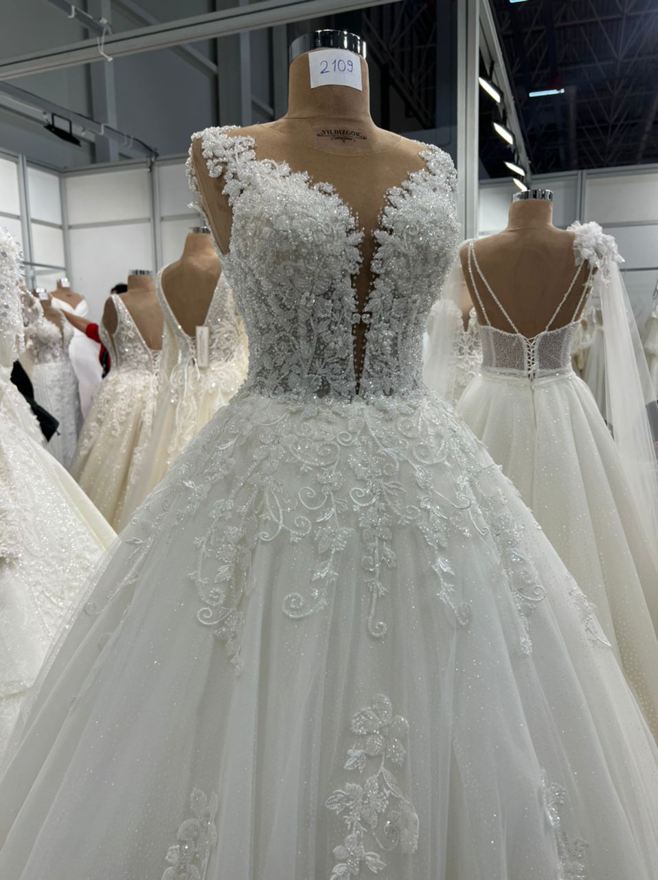 لباس عروس کد956