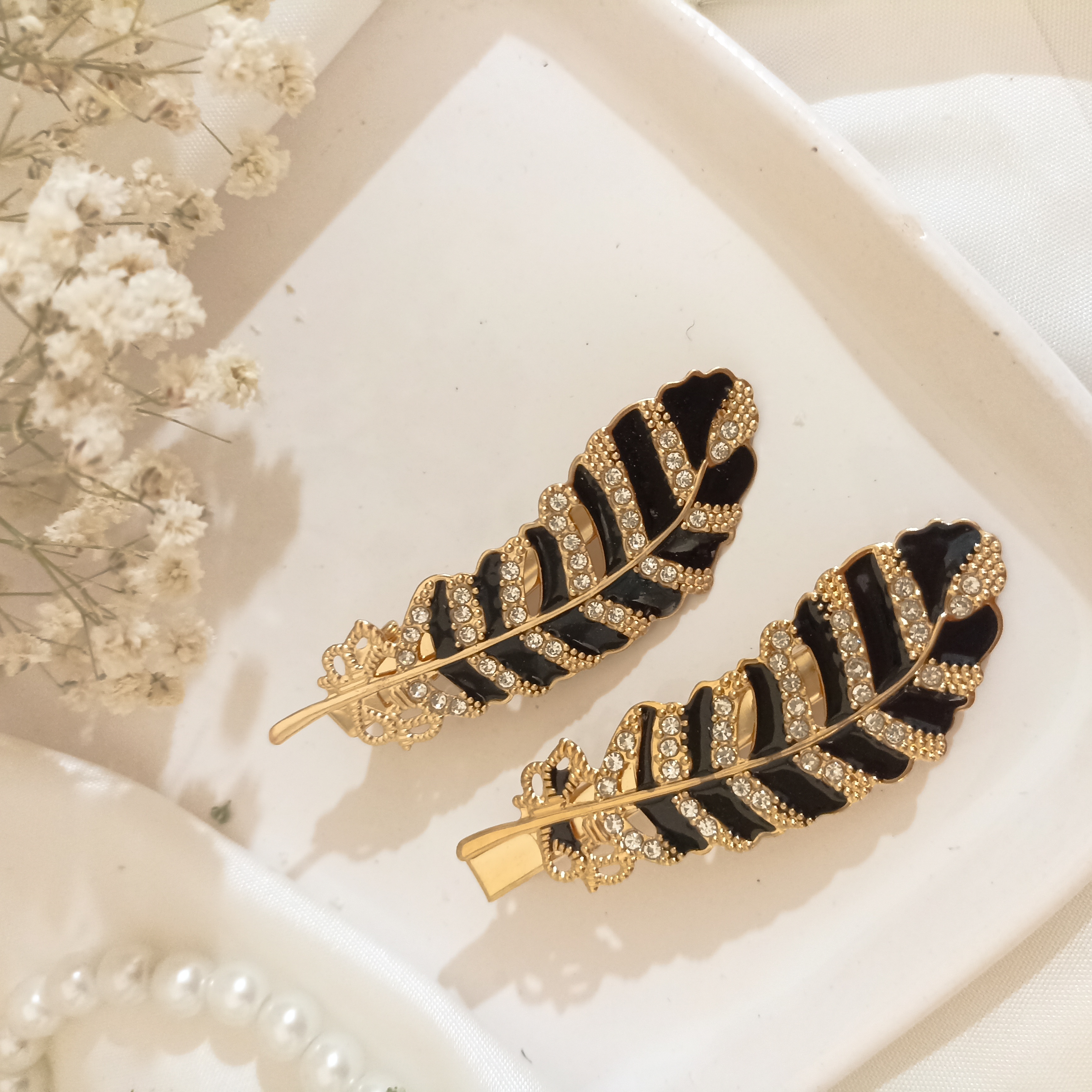 انبری طرح سیاه قلم