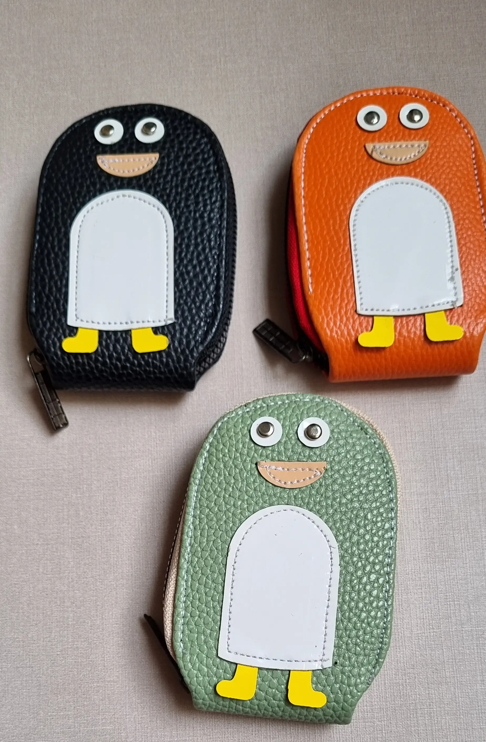 جا کارتی چرمی طرح پنگوئن