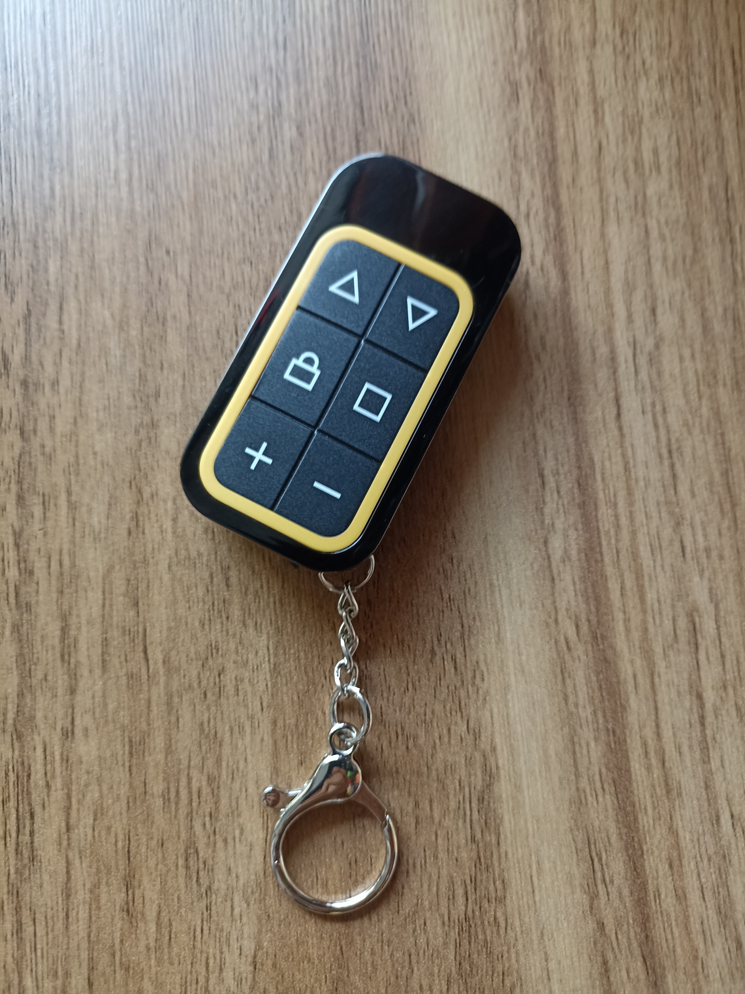 ریموت بلوتوثی ۸ حافظه