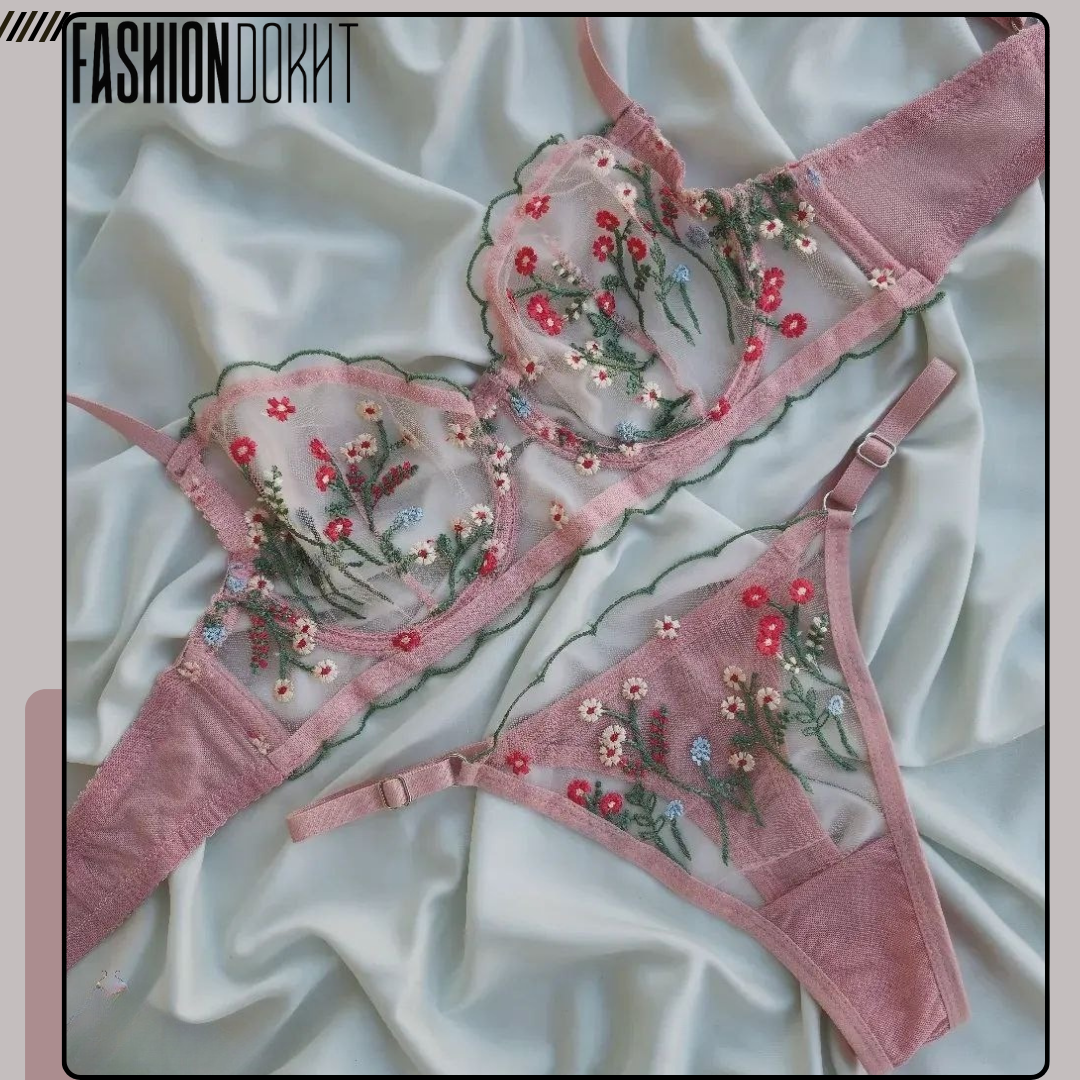 ست توری فانتزی ترک ARONA شامل سوتین فنر دار توری و شورت لامبادا با قابلیت تنظیم سایز