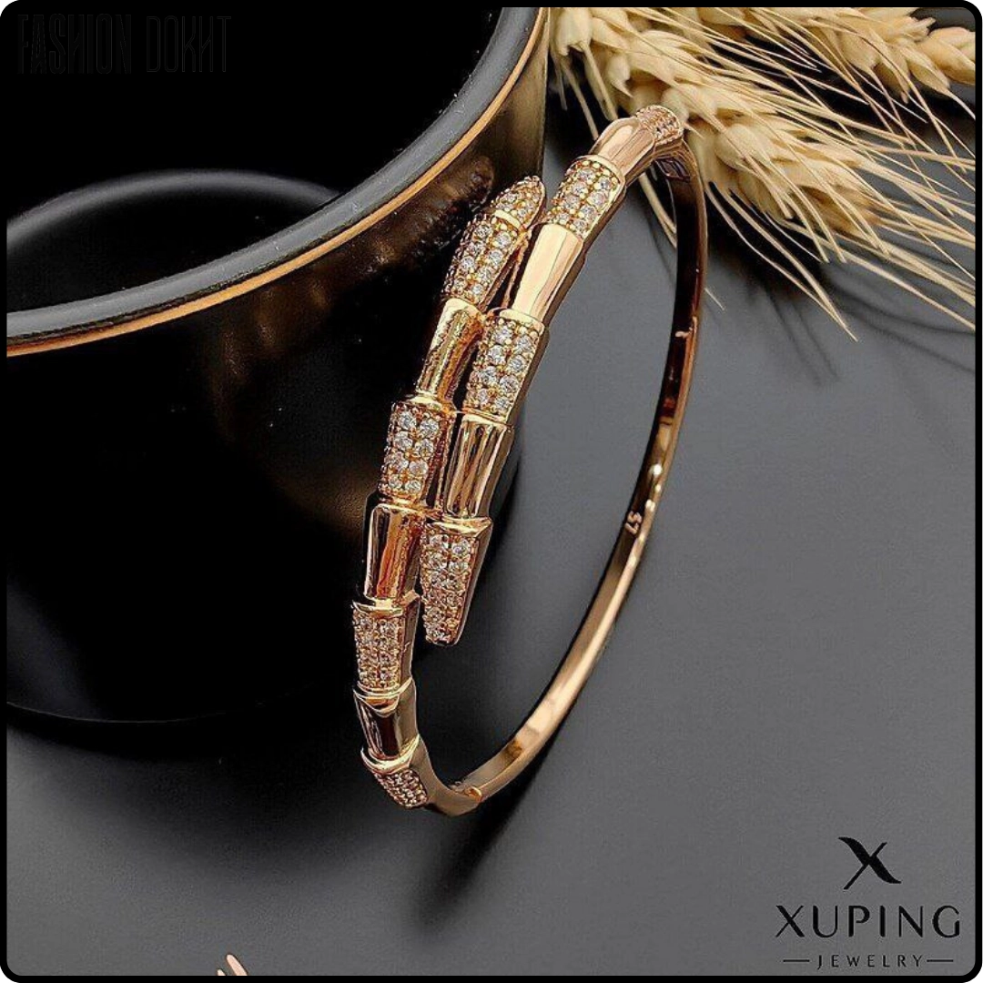 دستبند تک دست بولگاری نگین‌دار از برند ژوپینگ