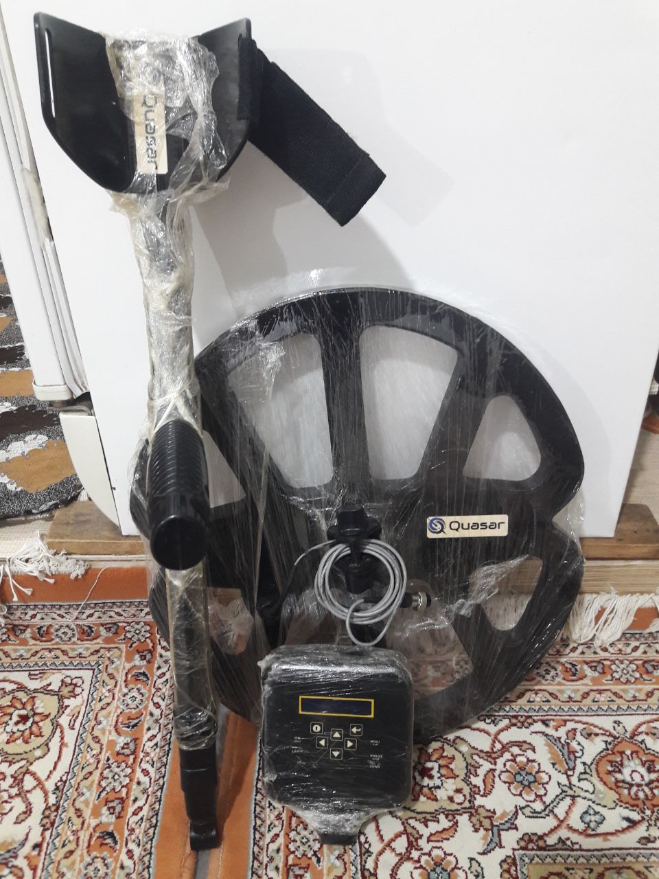 فلزیاب وی ال اف کوارز کارکرده