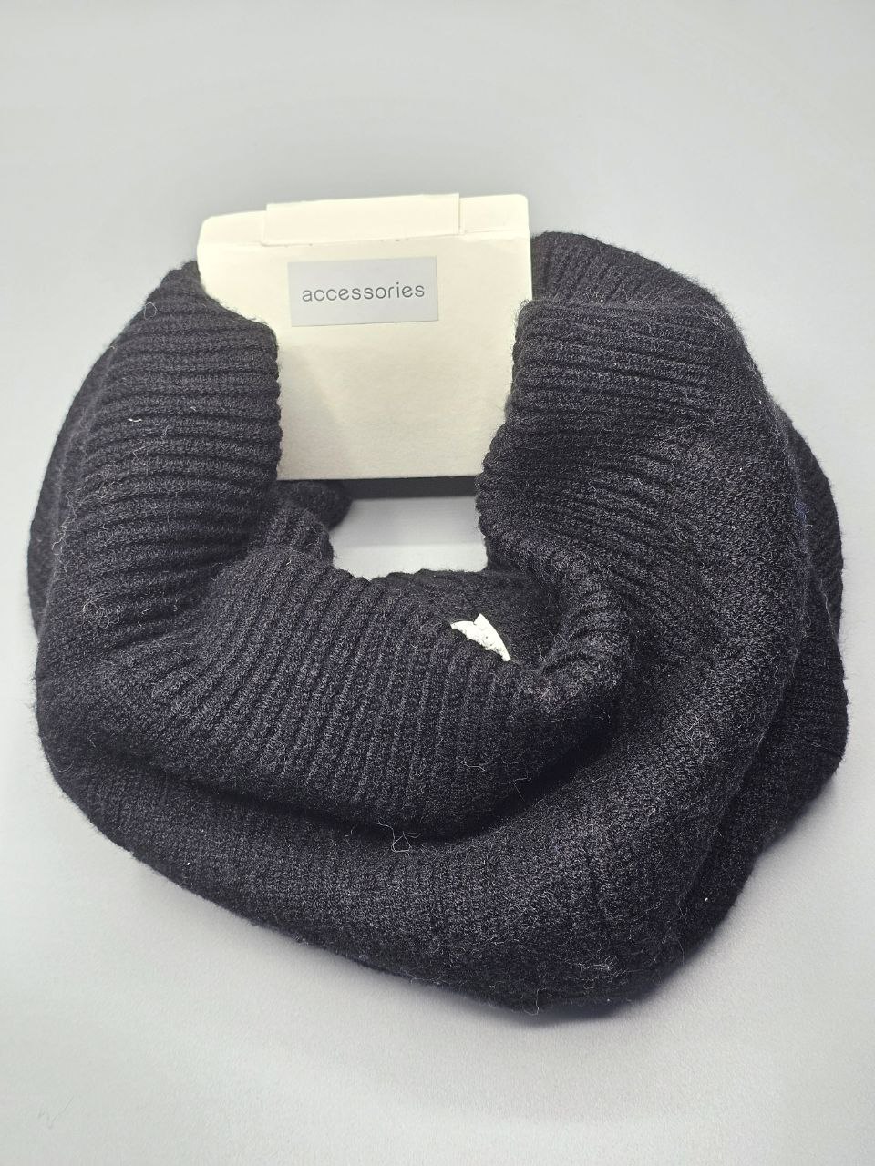 شال رینگی بافت مشکی کد ۴۲۲ برند اکسسوری