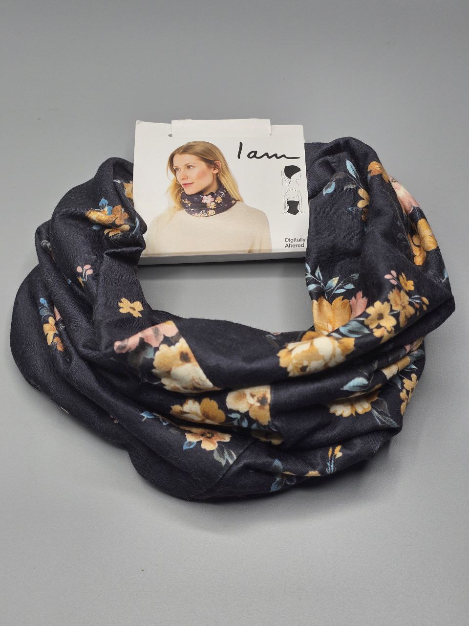 شال گلدار مشکی کد ۴۱۷ برند آی ام