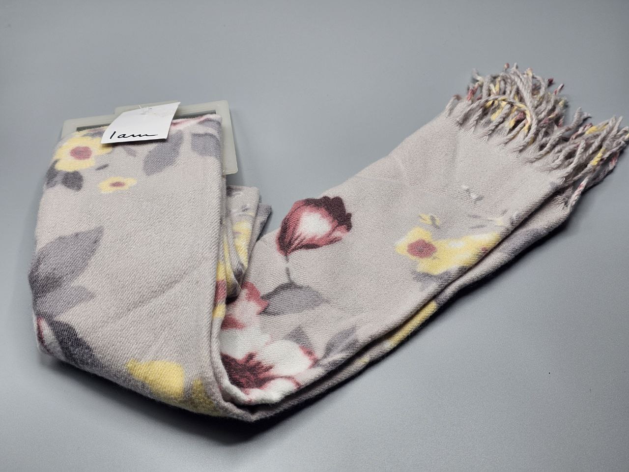 شال گلدار برند آی ام کد ۳۱۰