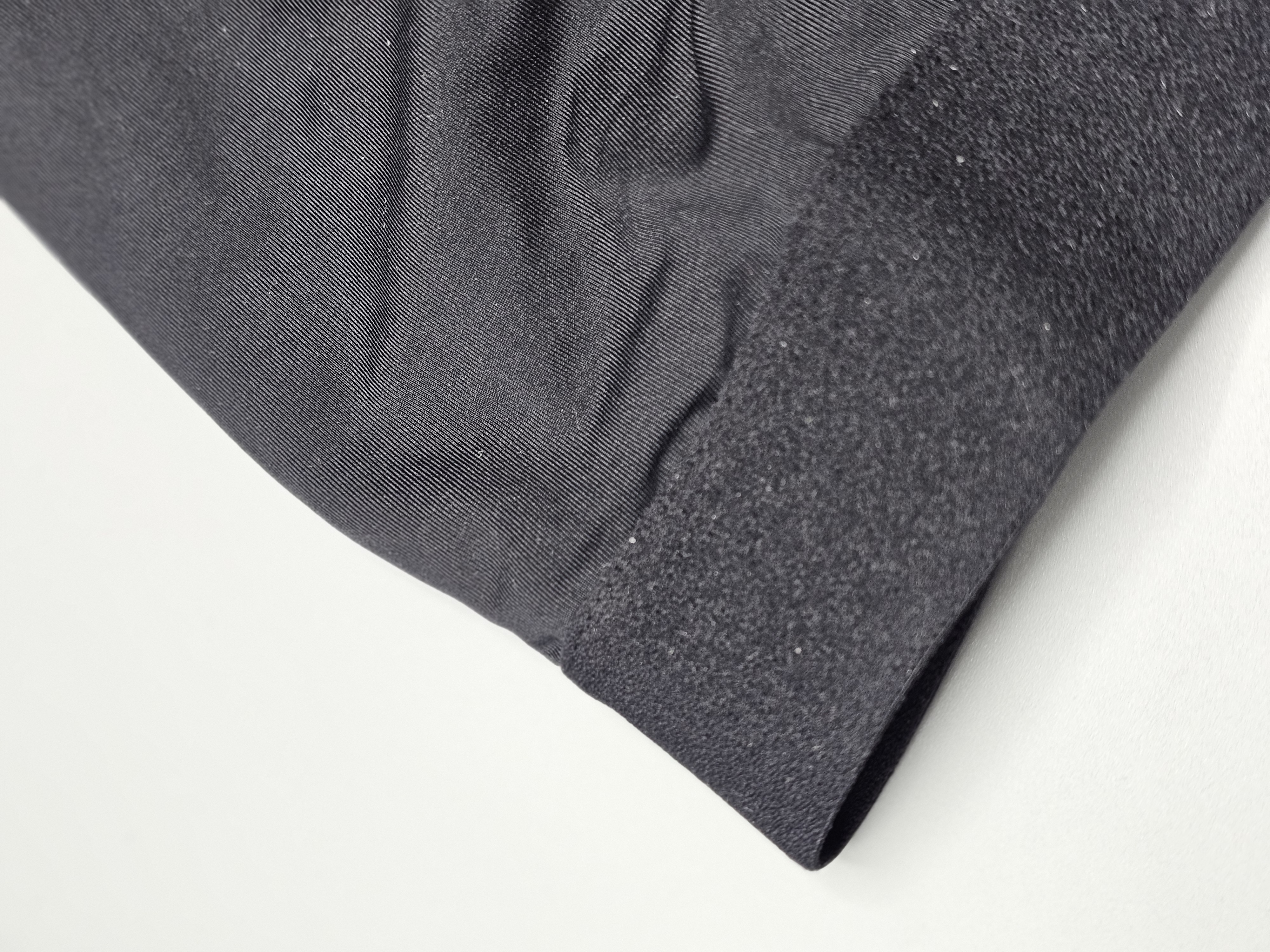 نیم تنه ورزشی (تاپ ورزشی) جلو زیپ دار خارجی برند کریویت(crivit) وارداتی