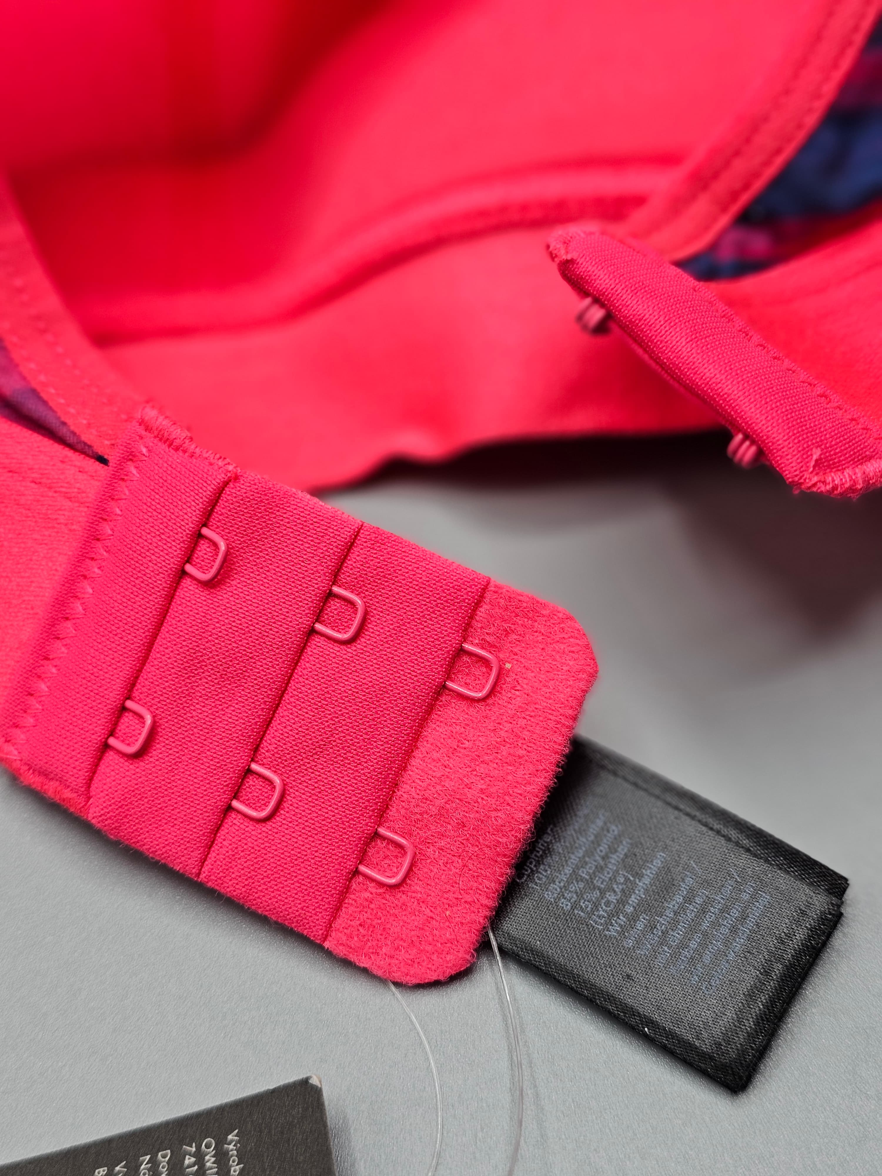 نیم تنه ورزشی (تاپ ورزشی) جلو زیپ دار خارجی برند کریویت(crivit) وارداتی