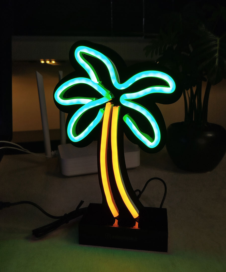 استند نئونی طرح نخل