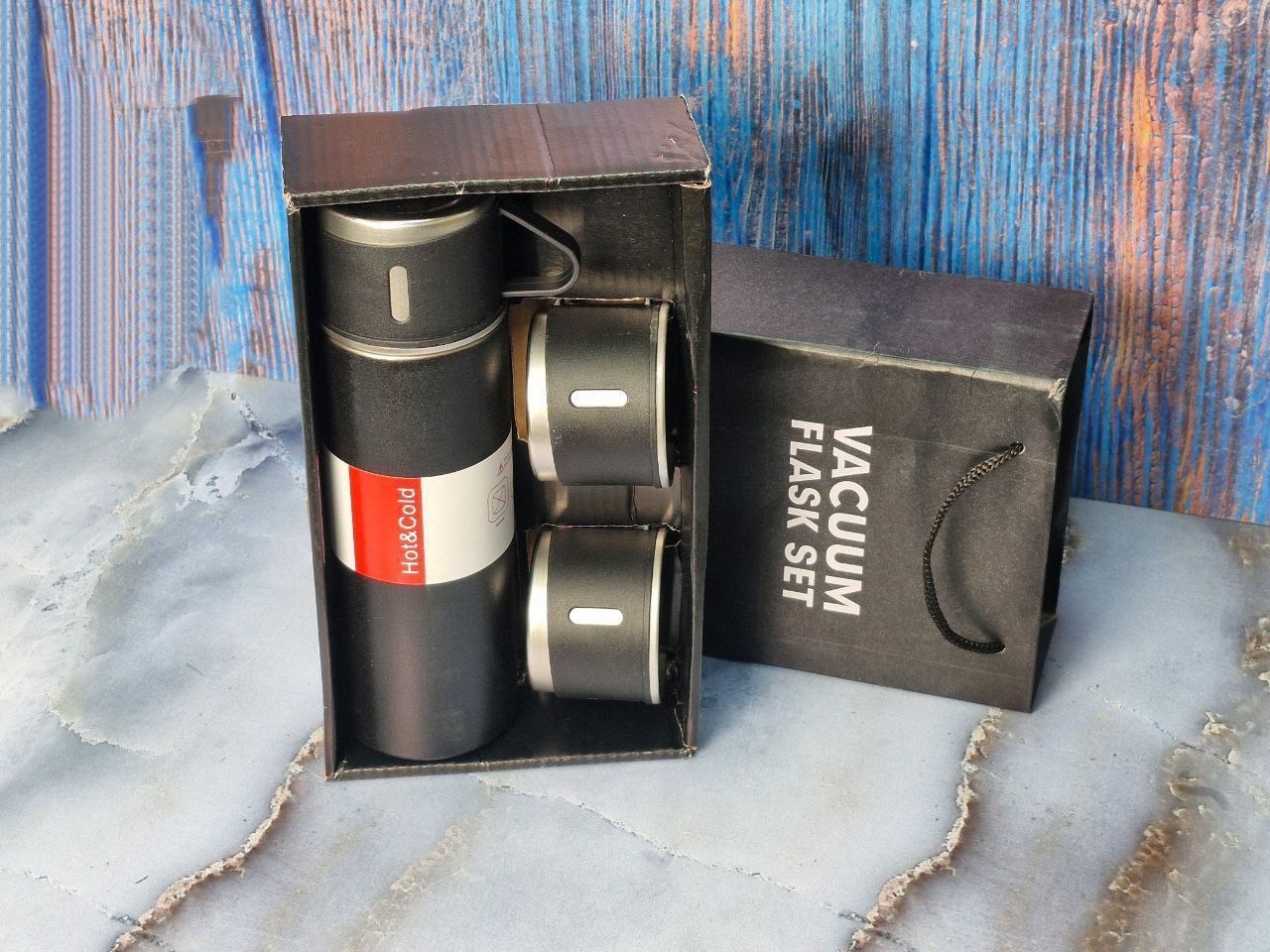 فلاسک سه لیوانه وارداتی با جعبه کادویی در ۵ رنگ متنوع