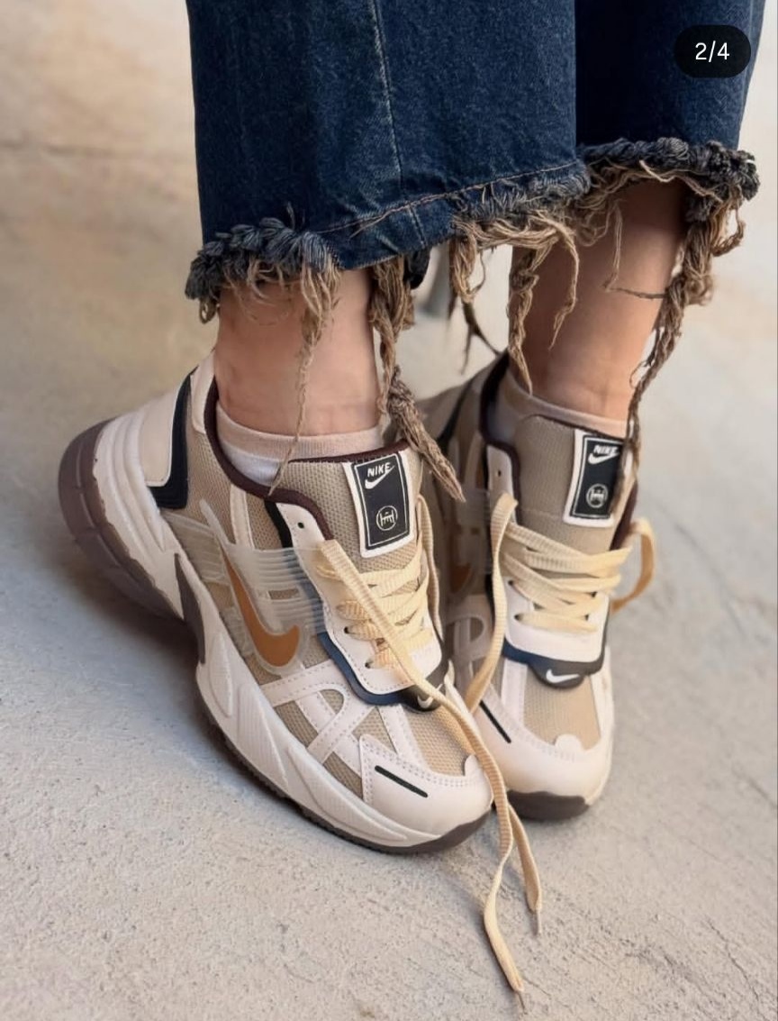 کتونی نایک v2k زنانه رنگ کرم کتونی دخترانه نایک وی تو کی