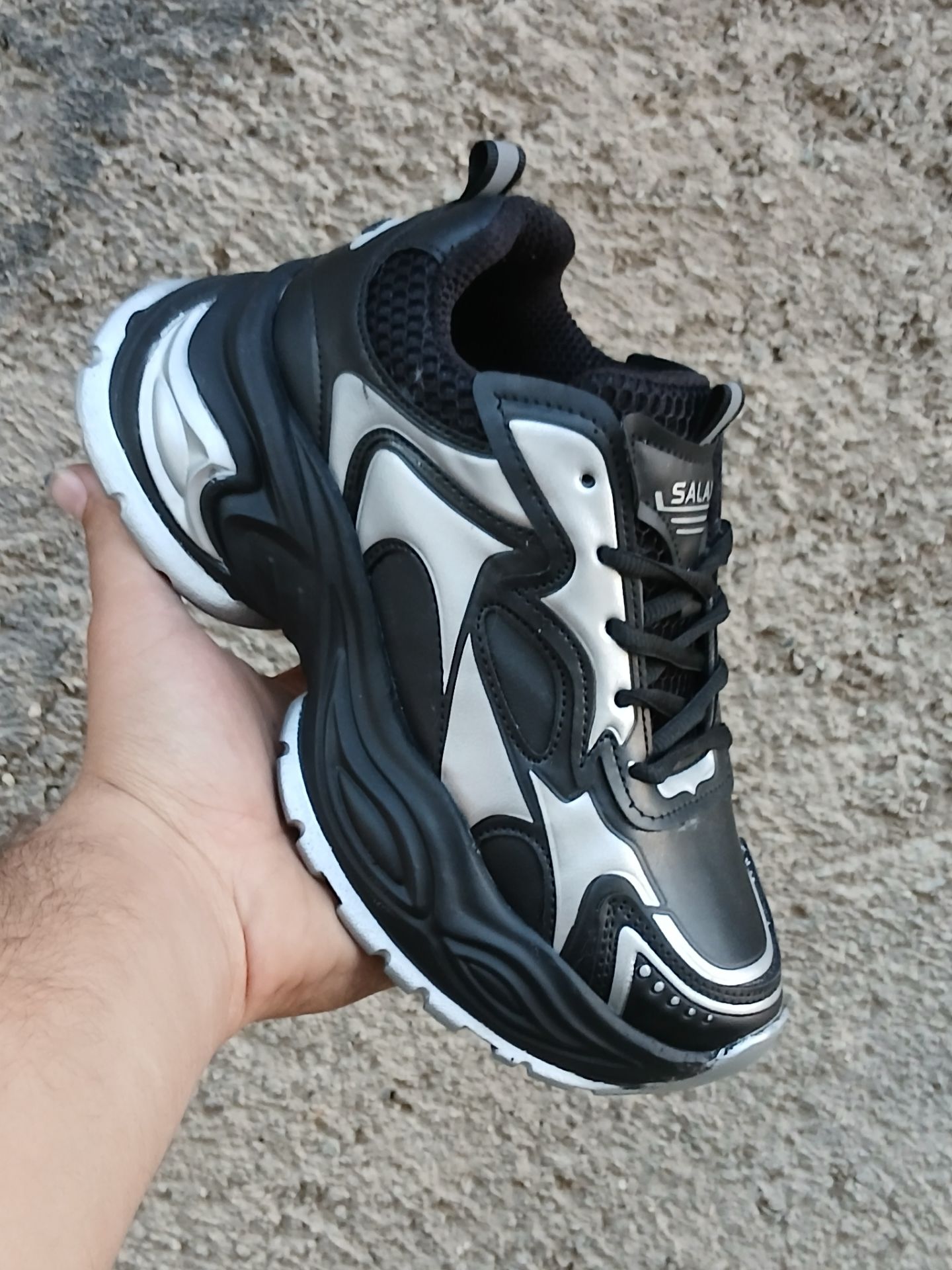 کتونی بالنسیاگا