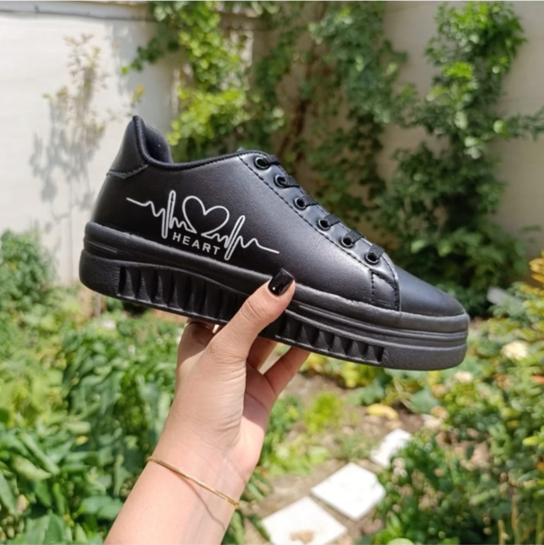 ونس زنانه  قلبی ونس دخترانه رنگ مشکی سایز۳۷تا۴۰