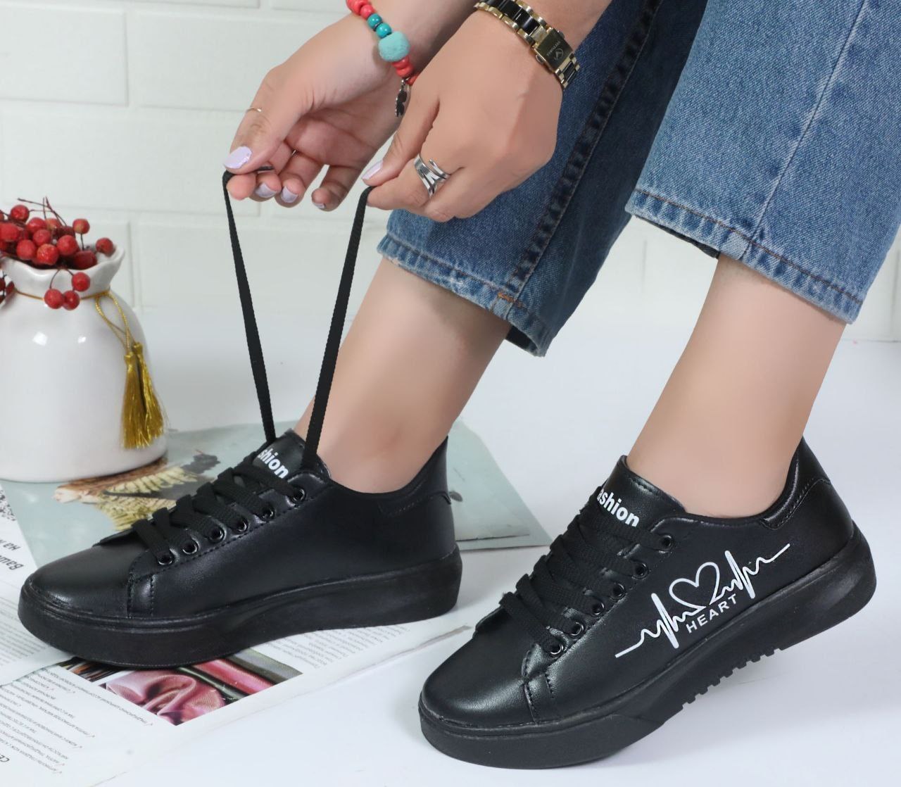 ونس زنانه  قلبی ونس دخترانه رنگ مشکی سایز۳۷تا۴۰