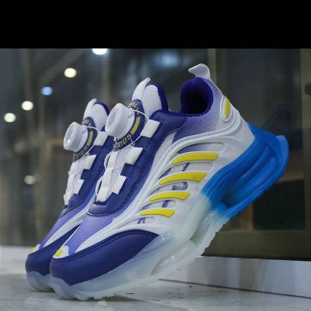 کتونی بچگانه آدیداس دیسکی چهار خط زیره شیشه ای کتونی پسرانه زیپ لاین