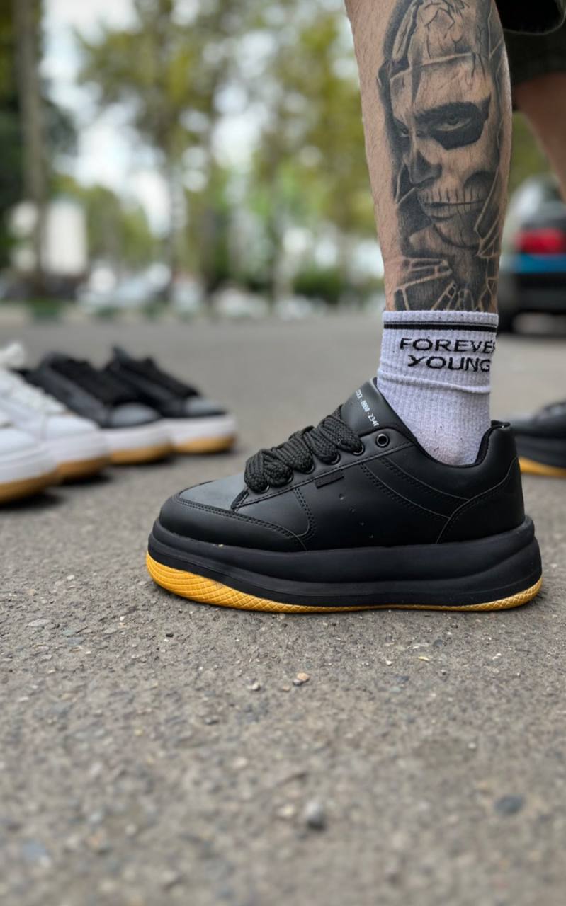 کتونی خفن  کلاسیک مردانه  breshka