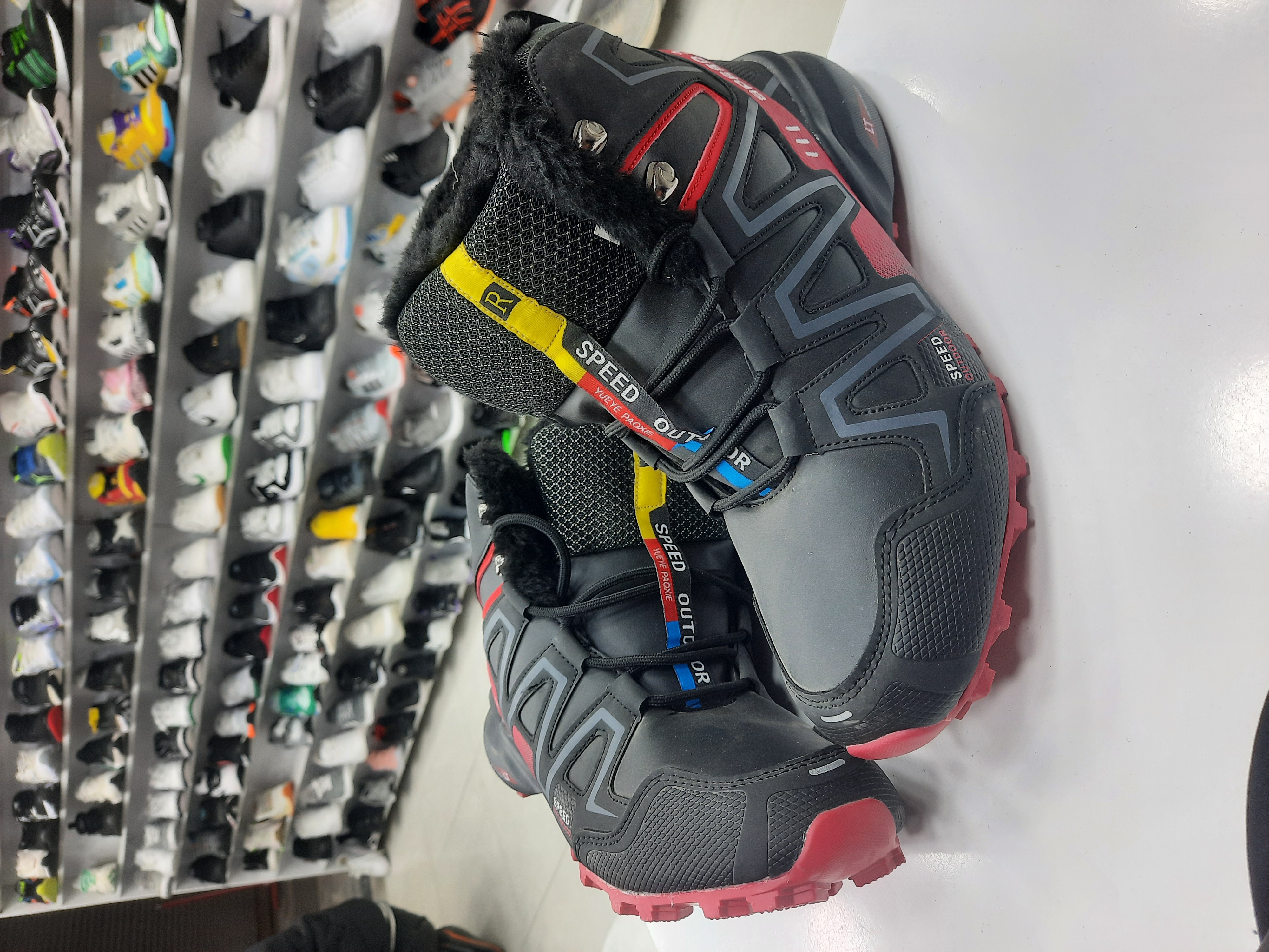 کتونی ساقدار خارجی سالامون مدل SPEED 3