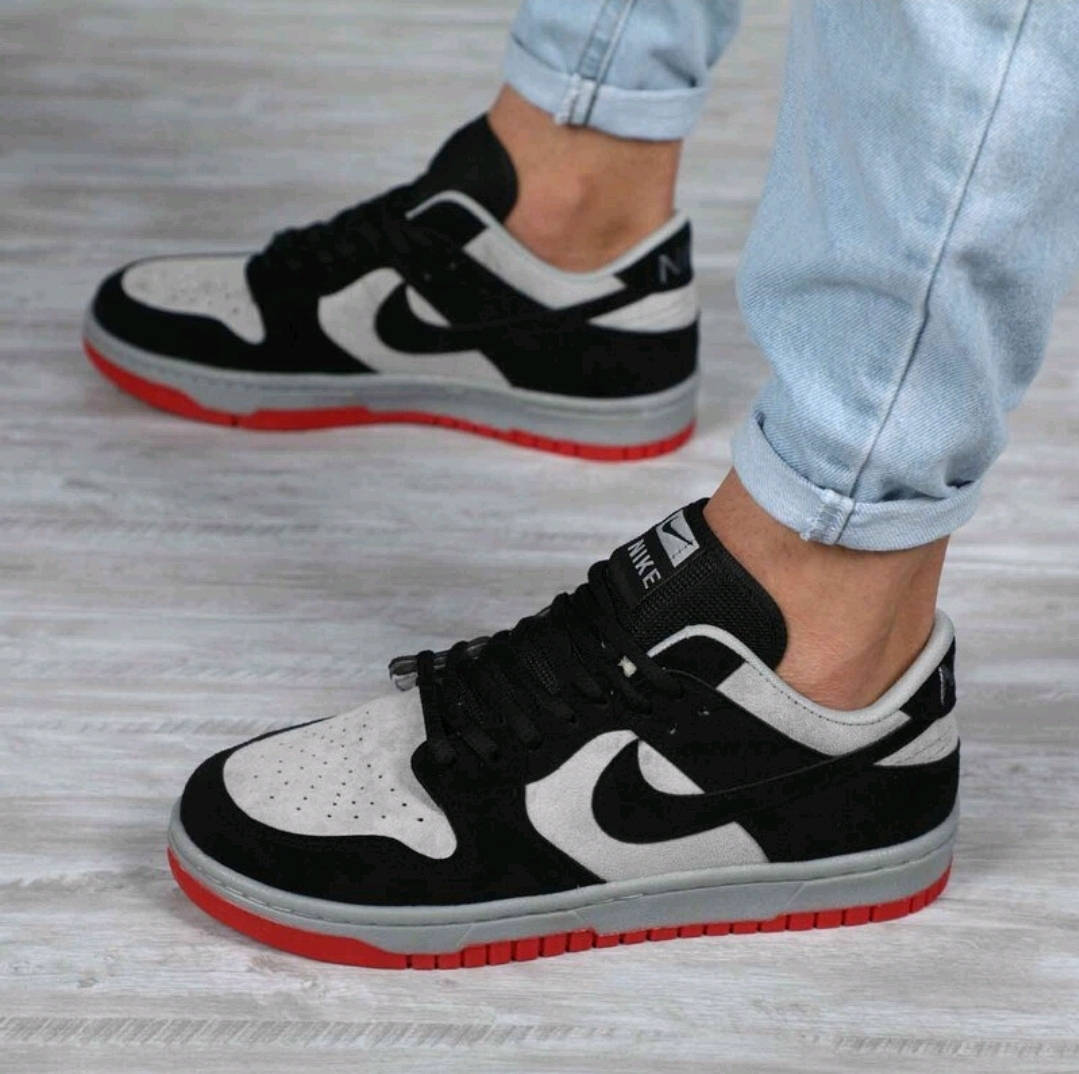 کتونی نایک اس بی کلاسیک مردانه حراج شد