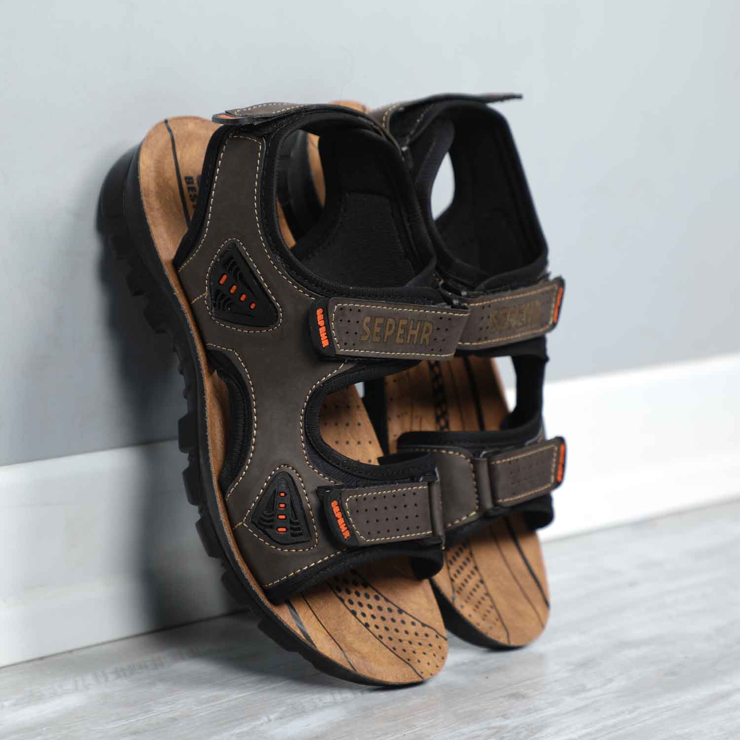 صندل رکابدار مردانه سپهر رنگ قهوه ای  جدید و ترند