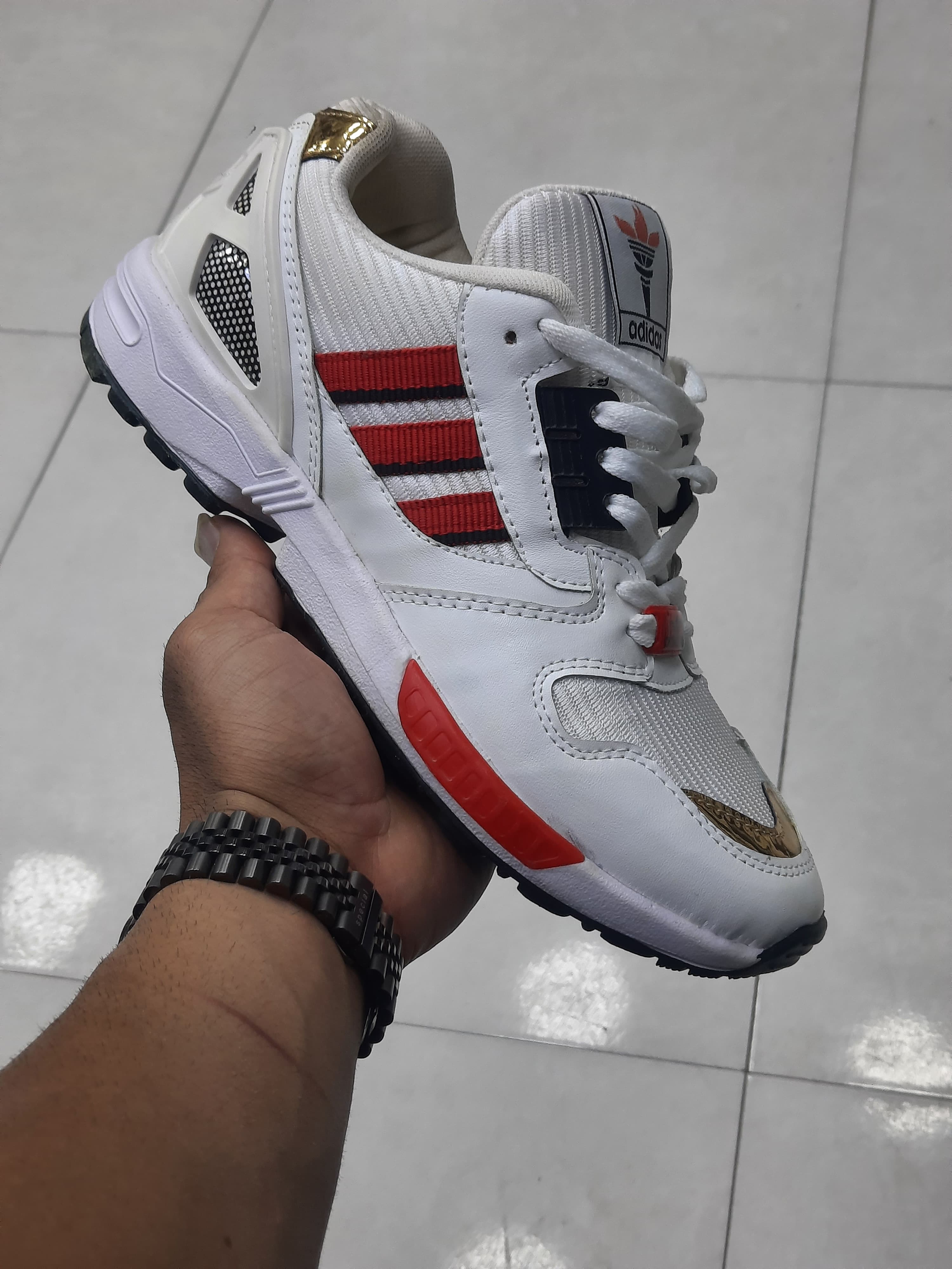 حراج بینظیر کتونی زد ایکس فقط 299 هزار تومان