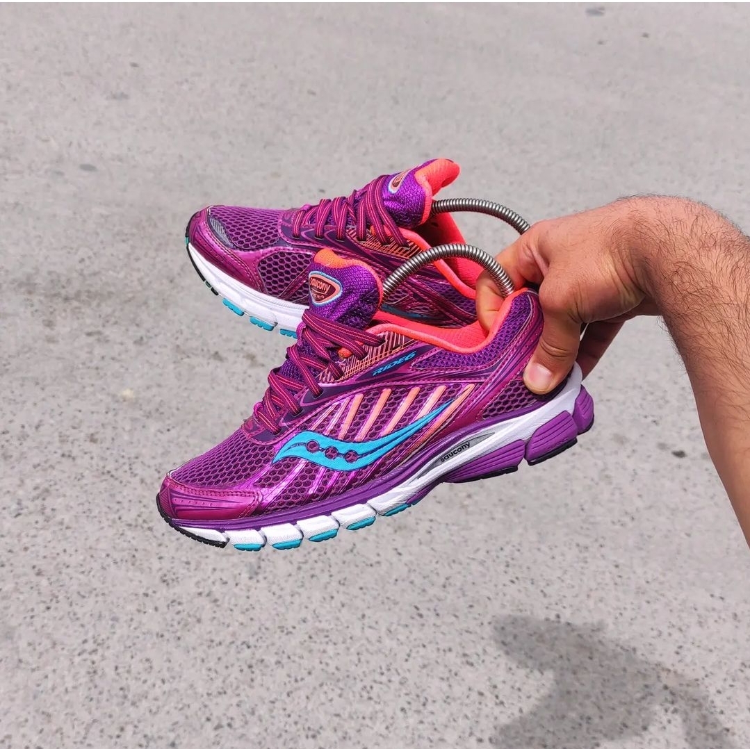 کتونی خارجی ساکونی تکسایز ۴۱