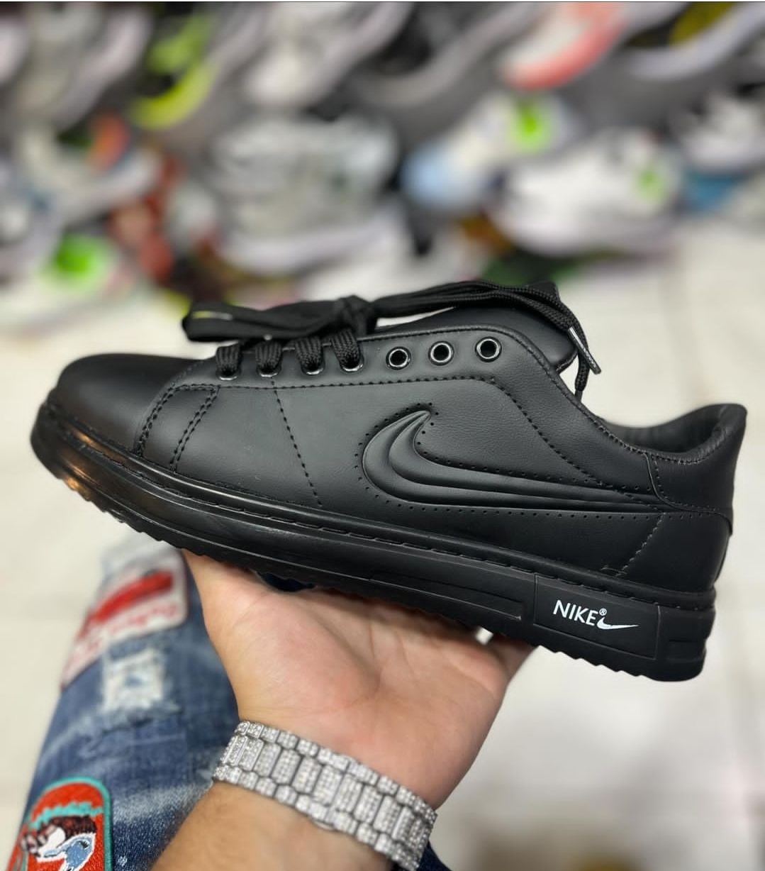 ونس  کلاسیک نایک کیان رنگ مشکی سفید جدید و ترند