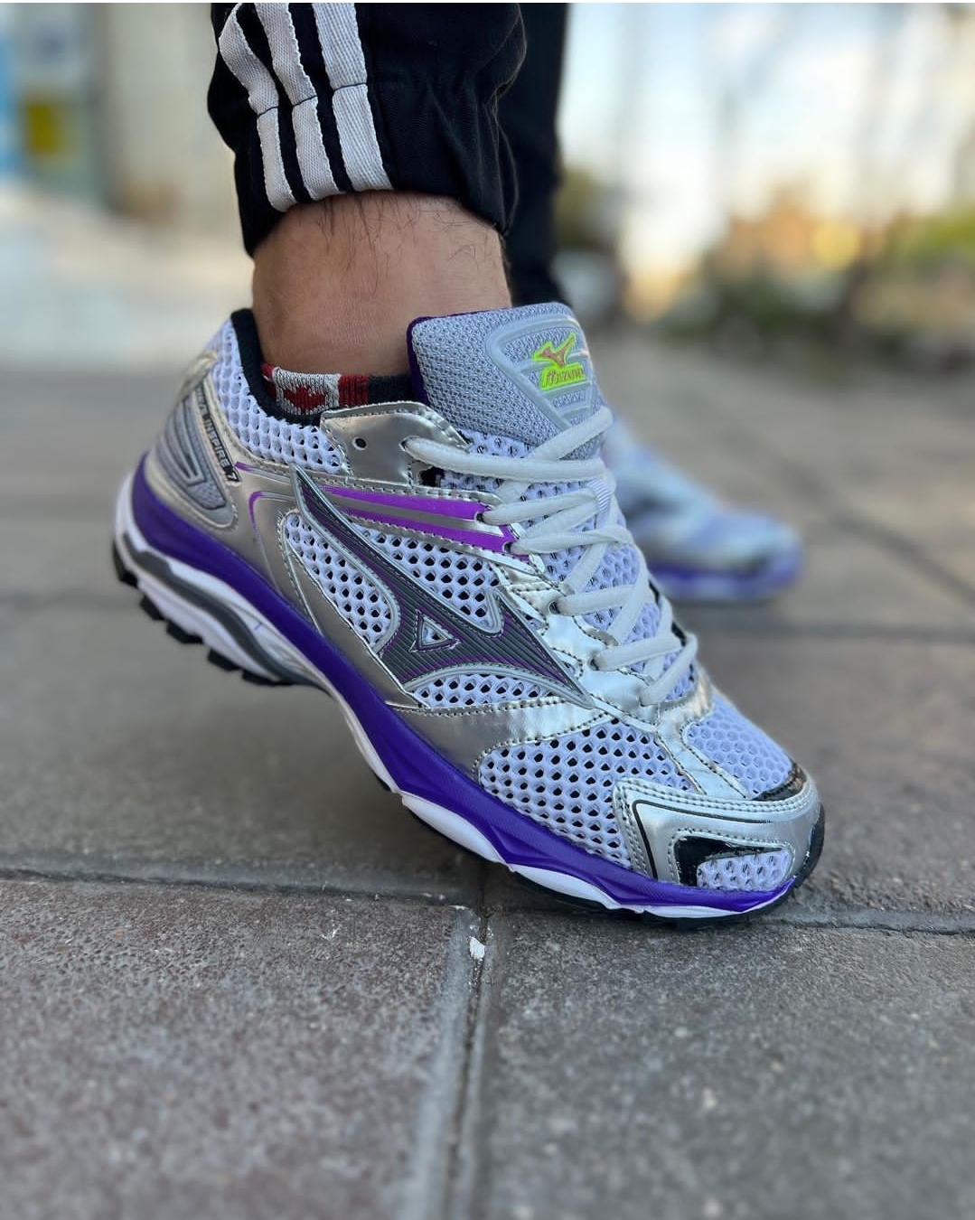 کتونی ورزشی میزانو حرفه ای مردانه رنگ جدید طوسی بنفش  MIZUNO WAVE