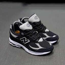 کتونی نیوبالانس جدید مدل 2002 رنگ مشکی سفید جدید و جذاب