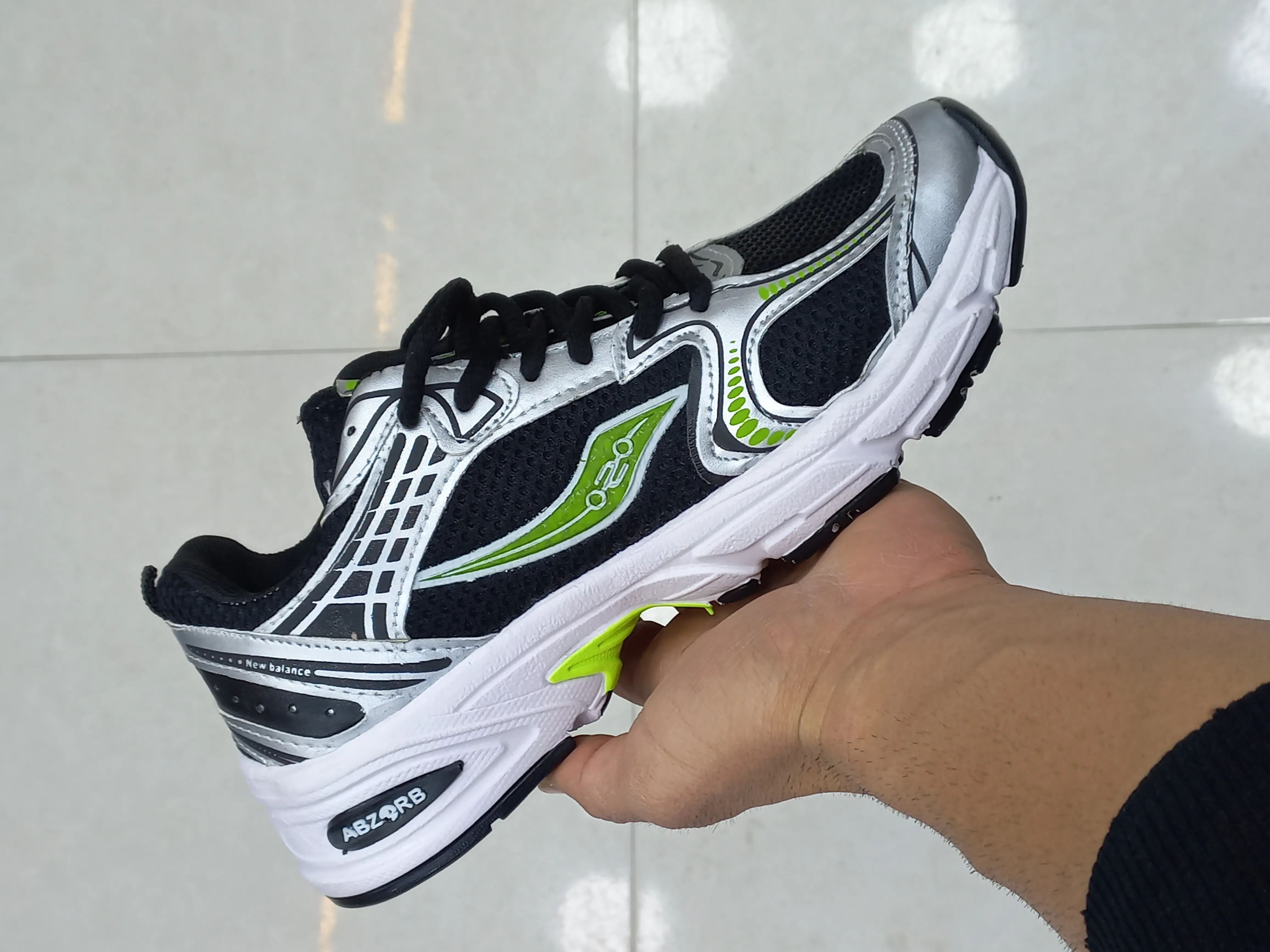 حرااج کتونی ساکونی ورزشی جدید مردانه رنگ طوسی سبز