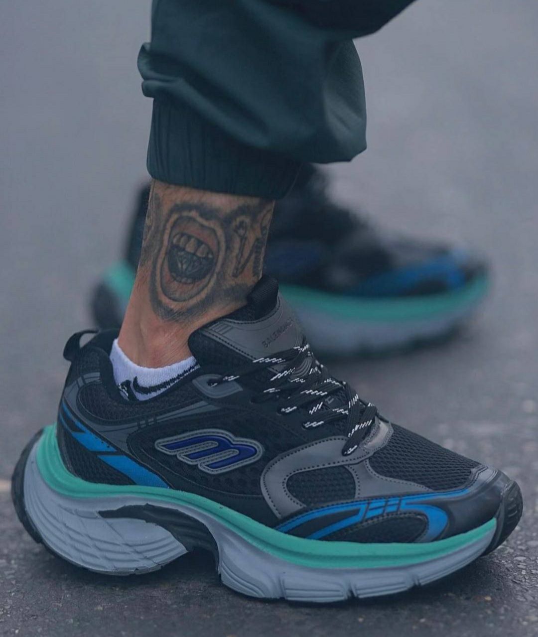 کتونی بالنسیاگا 10 ایکس لارج