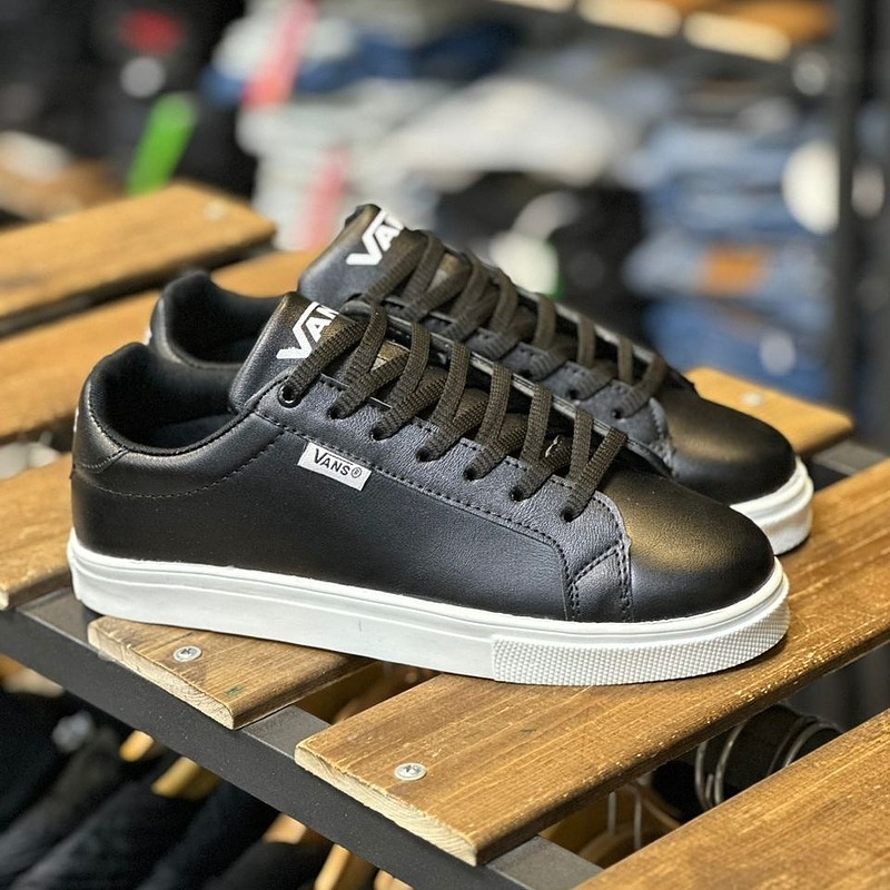 کفش اسپرت ونس مردانه مشکی سفید VANS (ارسال رایگان)