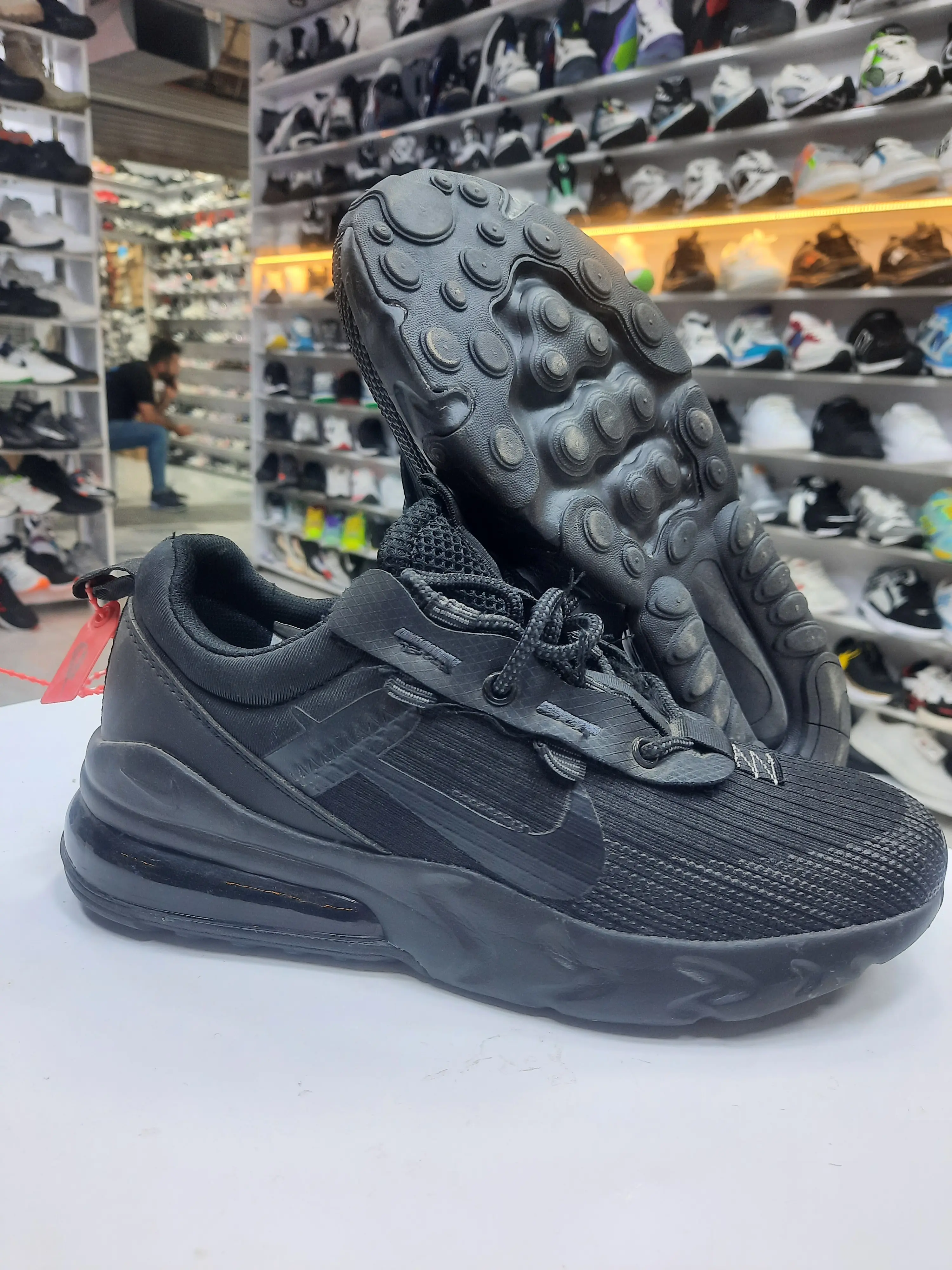 کتونی  ورزشی نایک AIR MAX خارجی ویتنام اورجینالNIKE BETTER WORLD (فروش ویژه)