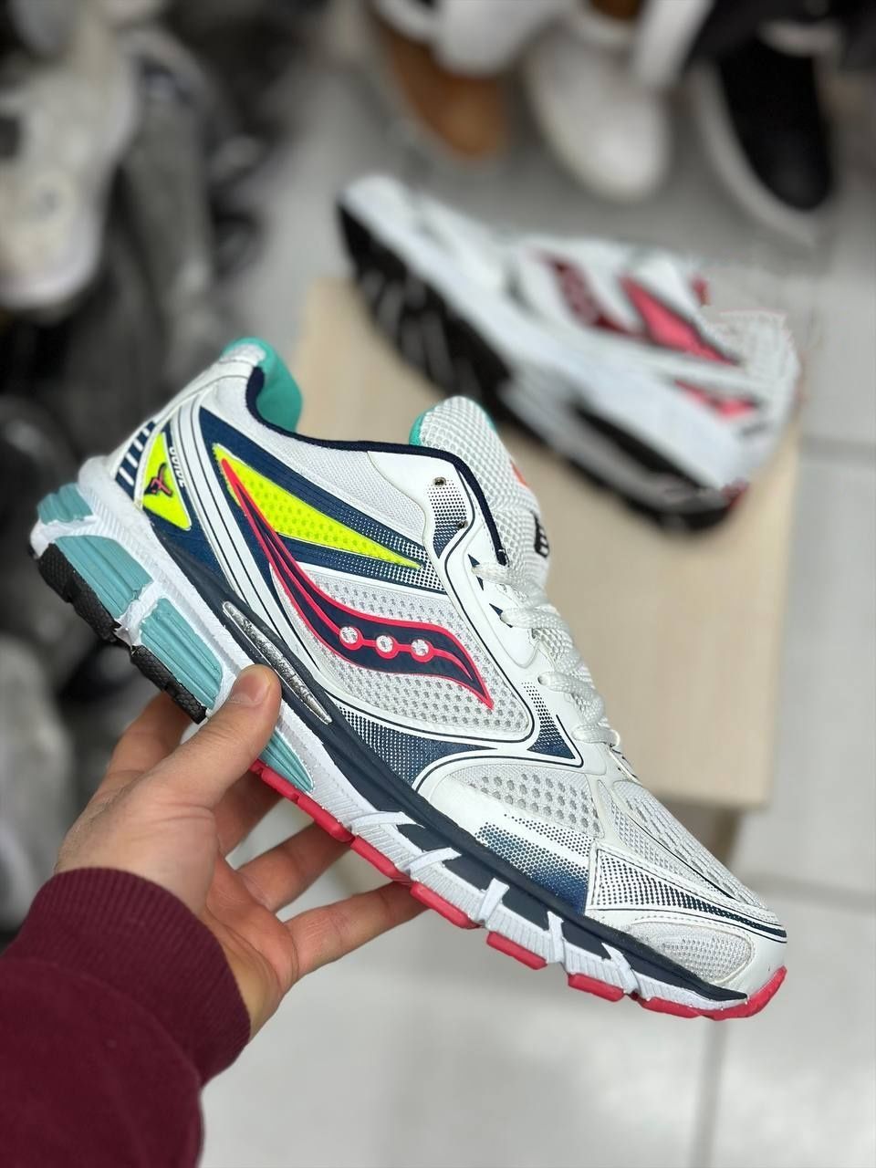 کتونی بزرگپا ساکونی رنگ سفید سرمه ای جدید و ترند سوپر سایز