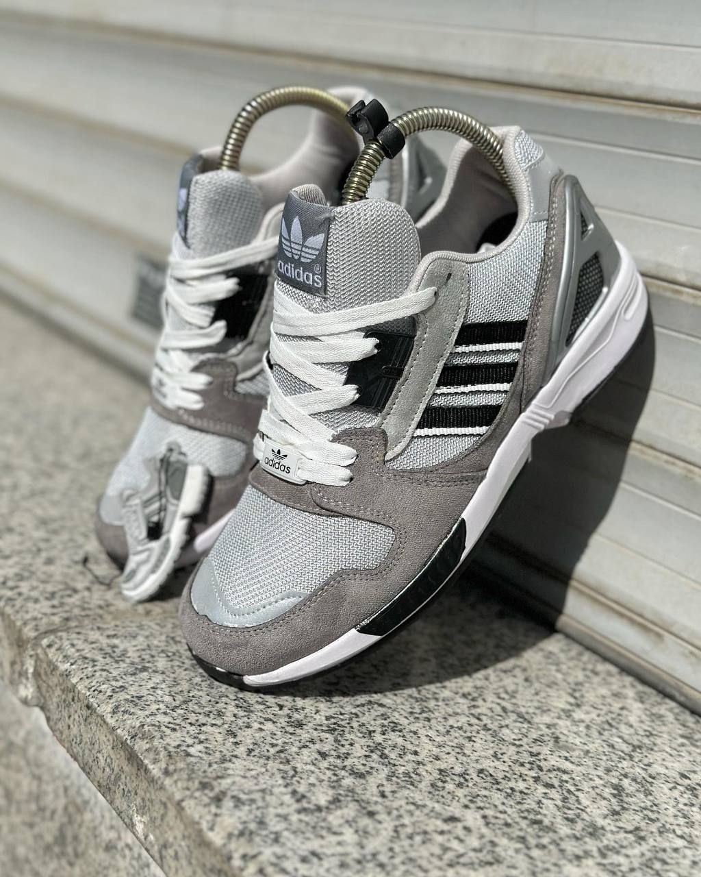 حراج کتونی بزرگپا زد ایکس 8000 رنگ طوسی مشکی  ZX