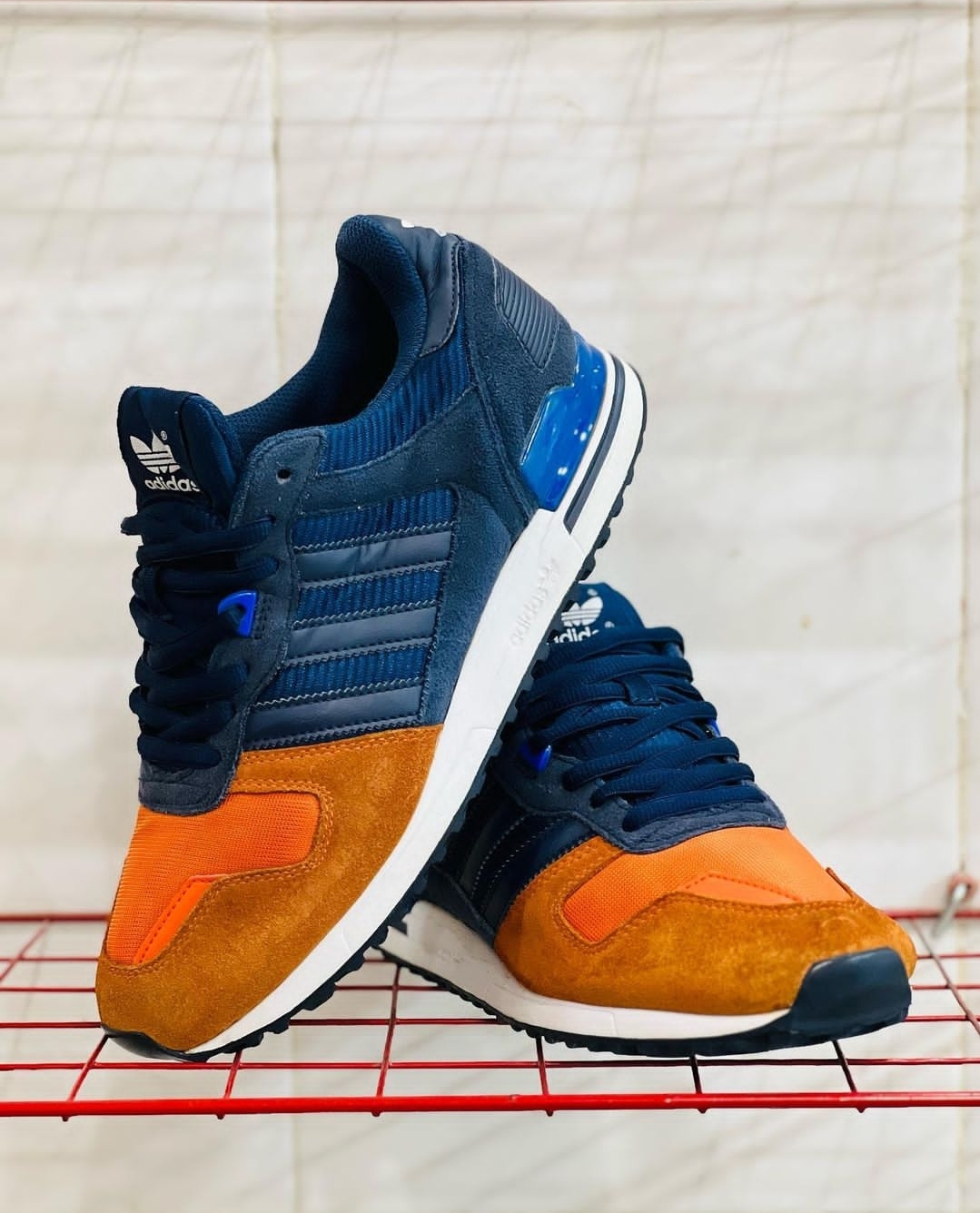 کتونی زدایکس 700 خارجی ویتنامی رنگ سرمه ای نارنجی