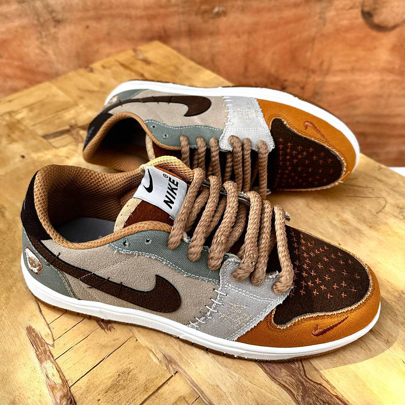 کتونی جردن ۱ وودو   air jordan 1 voodoo