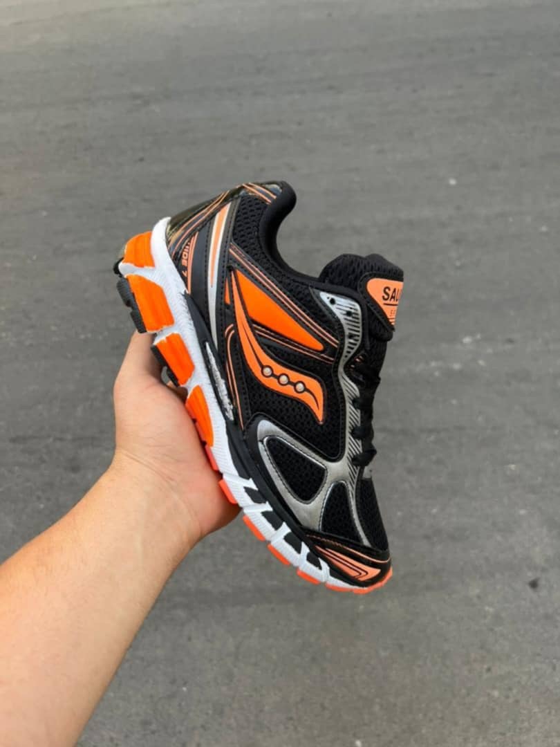 کتونی ساکونی مردانه گاید 7 رنگ مشکی سبز حراج SAUCONY