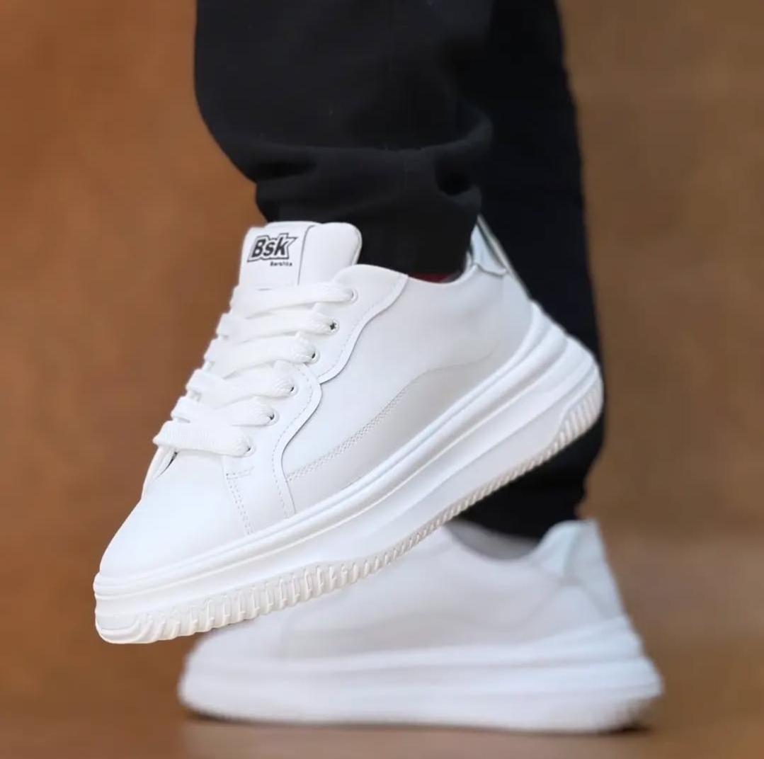 کتونی برشکا لژ دار مردانه رنگ سفید تمام حراج شد breshka