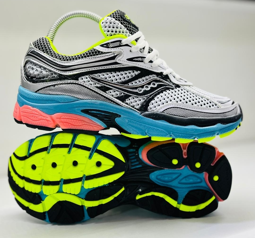 کتونی ورزشی ساکونی رنگ بنفش جدید و ترند saucony omni9