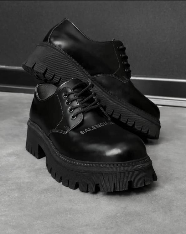 لوفر بالنسیاگا بندی رنگ مشکی جدید و ترند