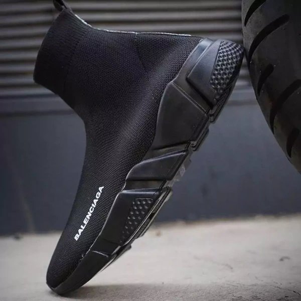 کتونی بالنسیاگا کشی ساقدار زنانه رنگ مشکی تمام جدید و ترند balenciaga