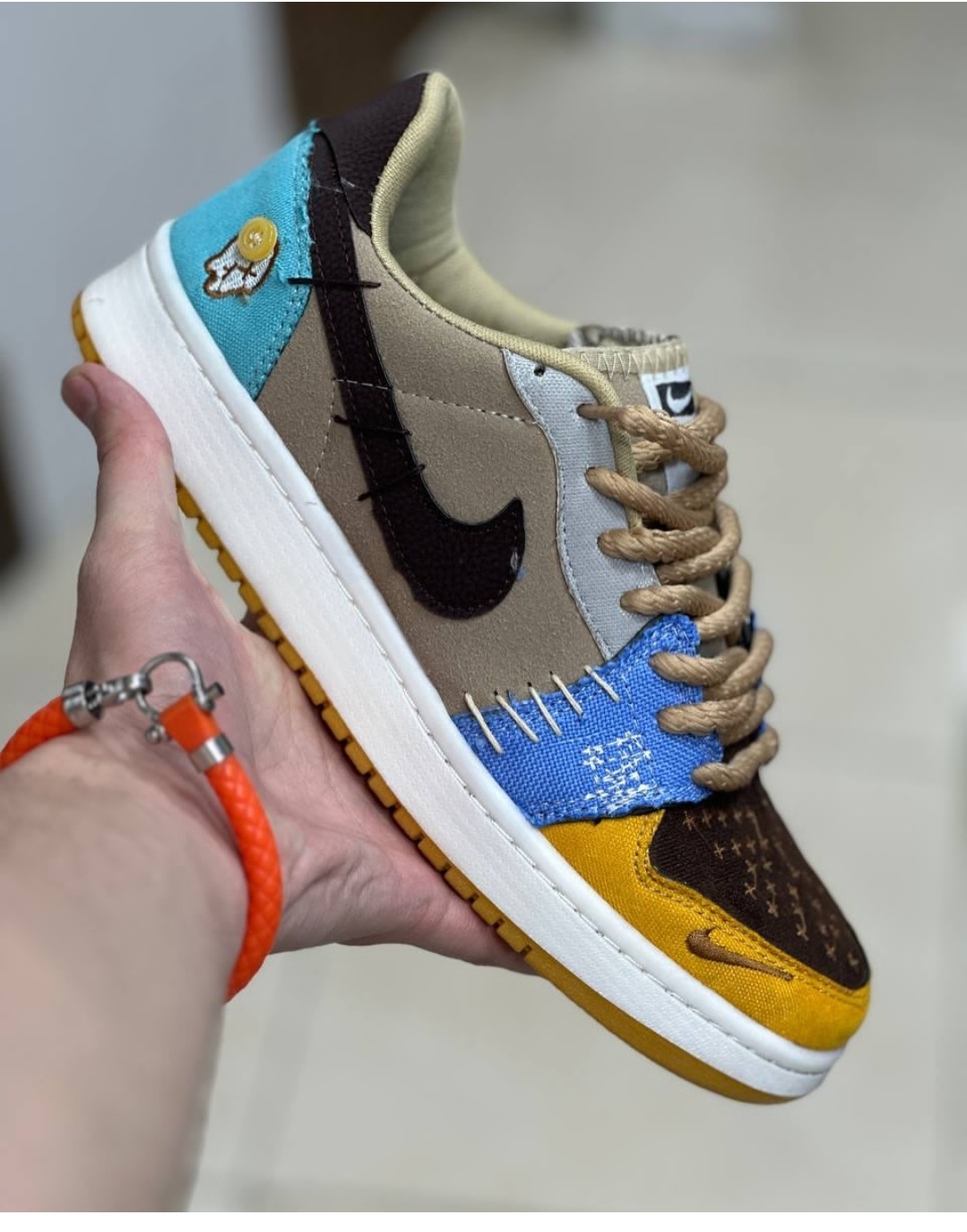 کتونی جردن ۱ وودو   air jordan 1 voodoo