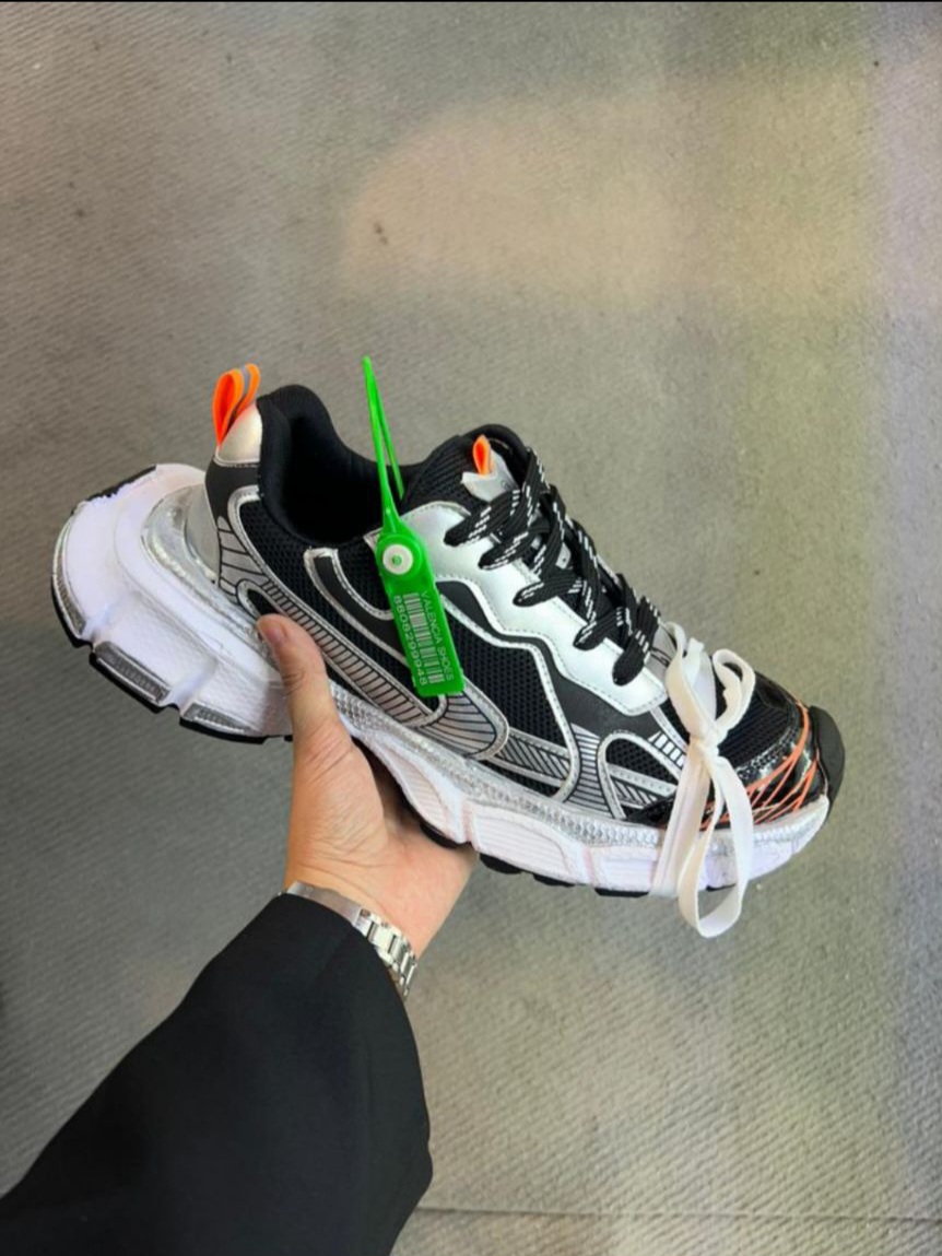 کتونی بالنسیاگا 3x لارج مشکی نقره ای حراج شد فقط 798 هزار